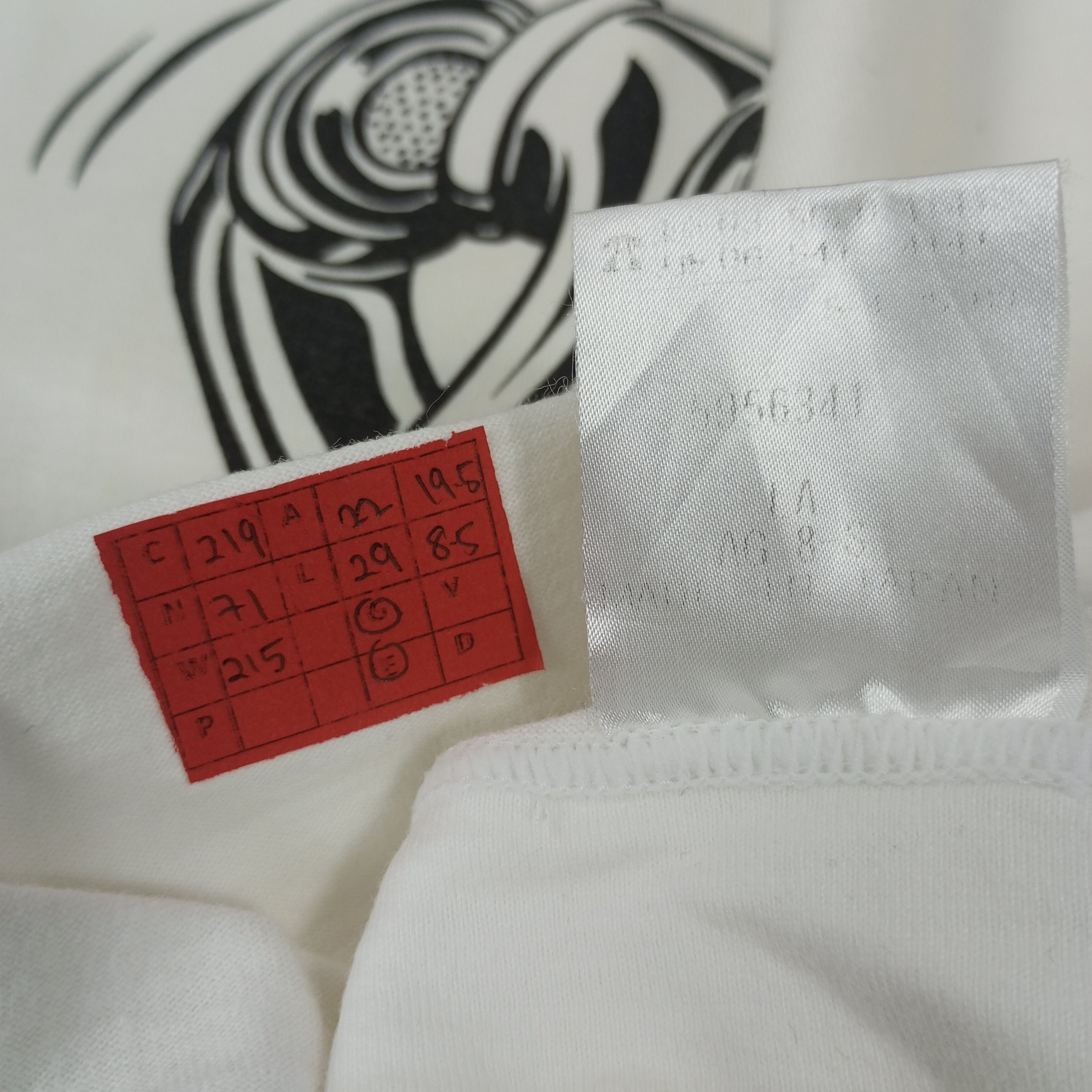 Moschino × Vintage Moschino Japanese Brand Tshirt c219n71 Size US L / EU 52-54 / 3 - 10 Thumbnail