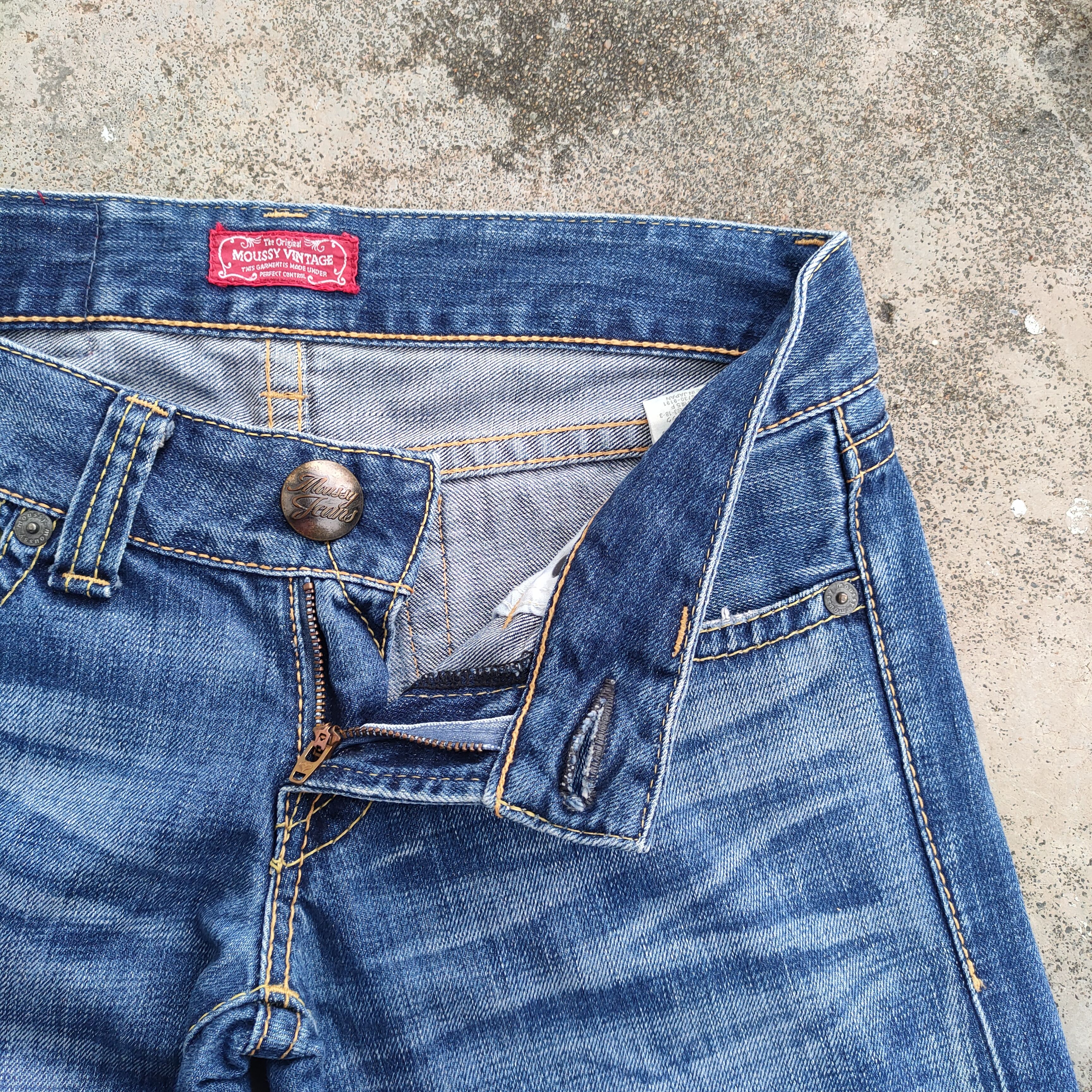 MOUSSY VINTAGE MOUSSY FLARE LOWRISE FADED JEANS DENIM PANTS Size US 30 / EU 46 - 10 Thumbnail