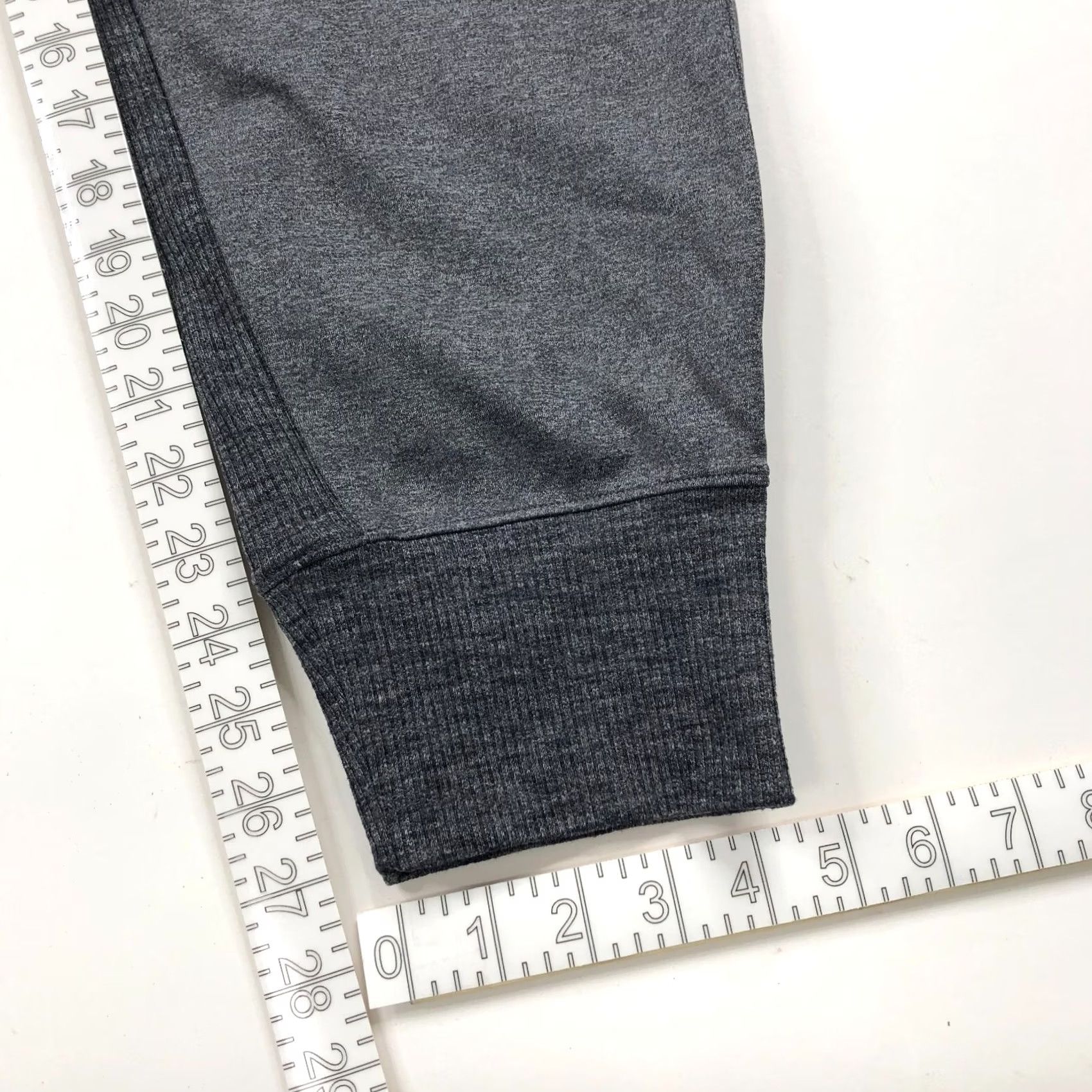 Athleta Athleta Jogger Pants Gray Womens LG 32W 27L High Rise Tapered Stretch Activewear 597888 Size 36" / US 14 / IT 50 - 5 Thumbnail