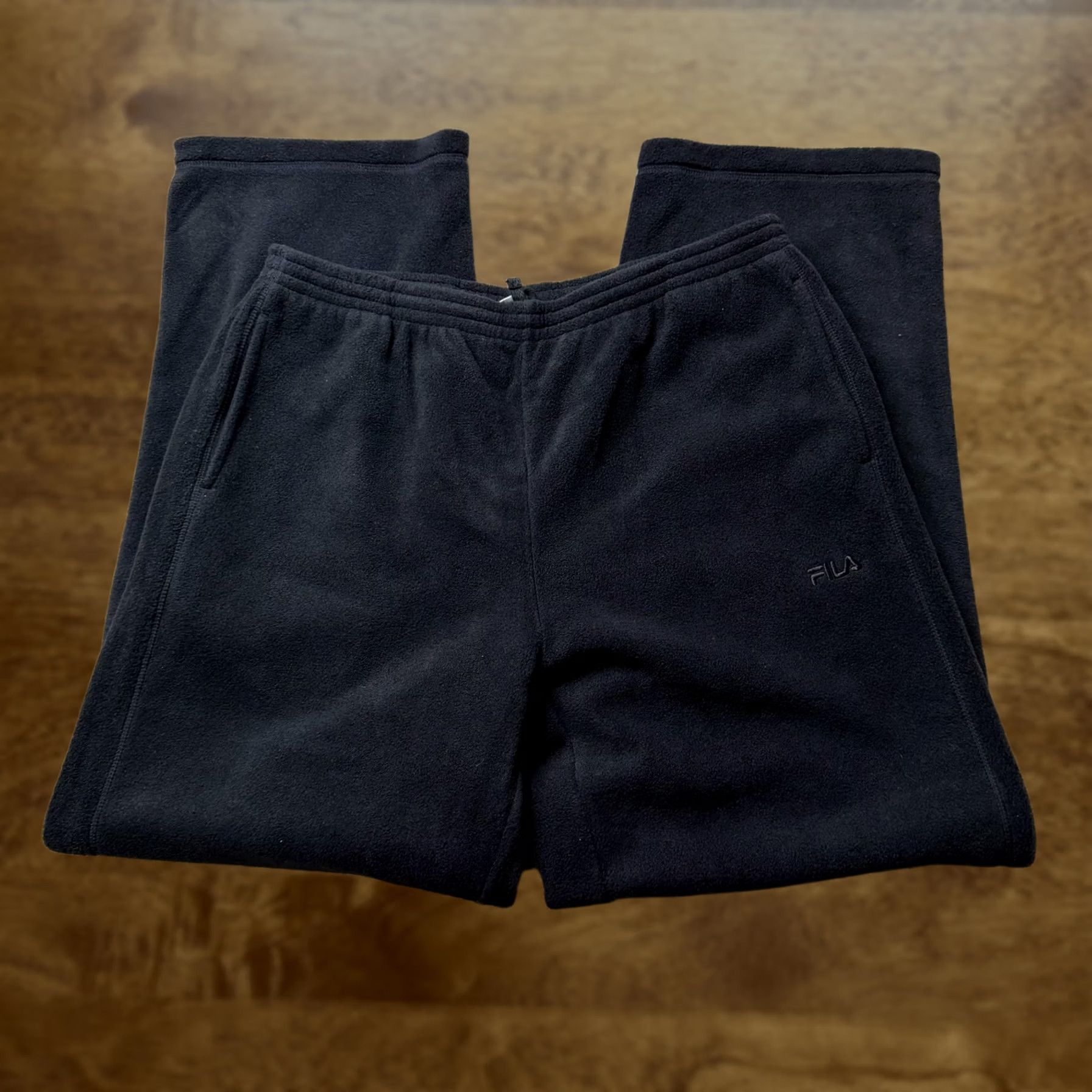 Fila FILA Sweatpants Mens Large Black Fleece Elastic Waist Straight Leg Warm Pockets Size US 33 - 1 Thumbnail