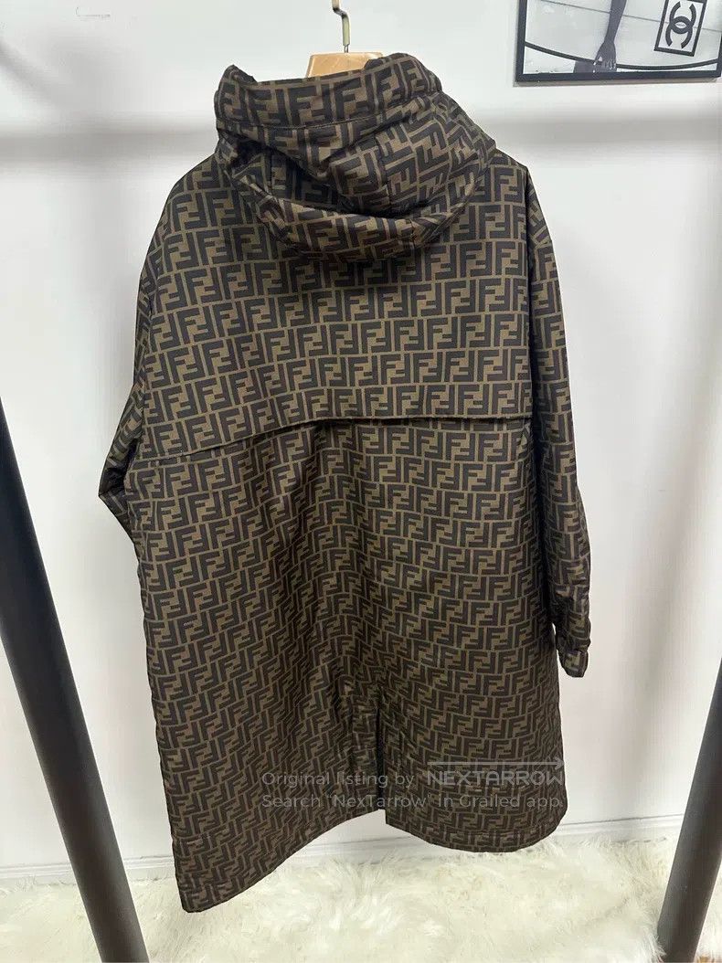 Fendi Fendi Logo Print Hooded Coat Size L / US 10 / IT 46 - 2 Thumbnail