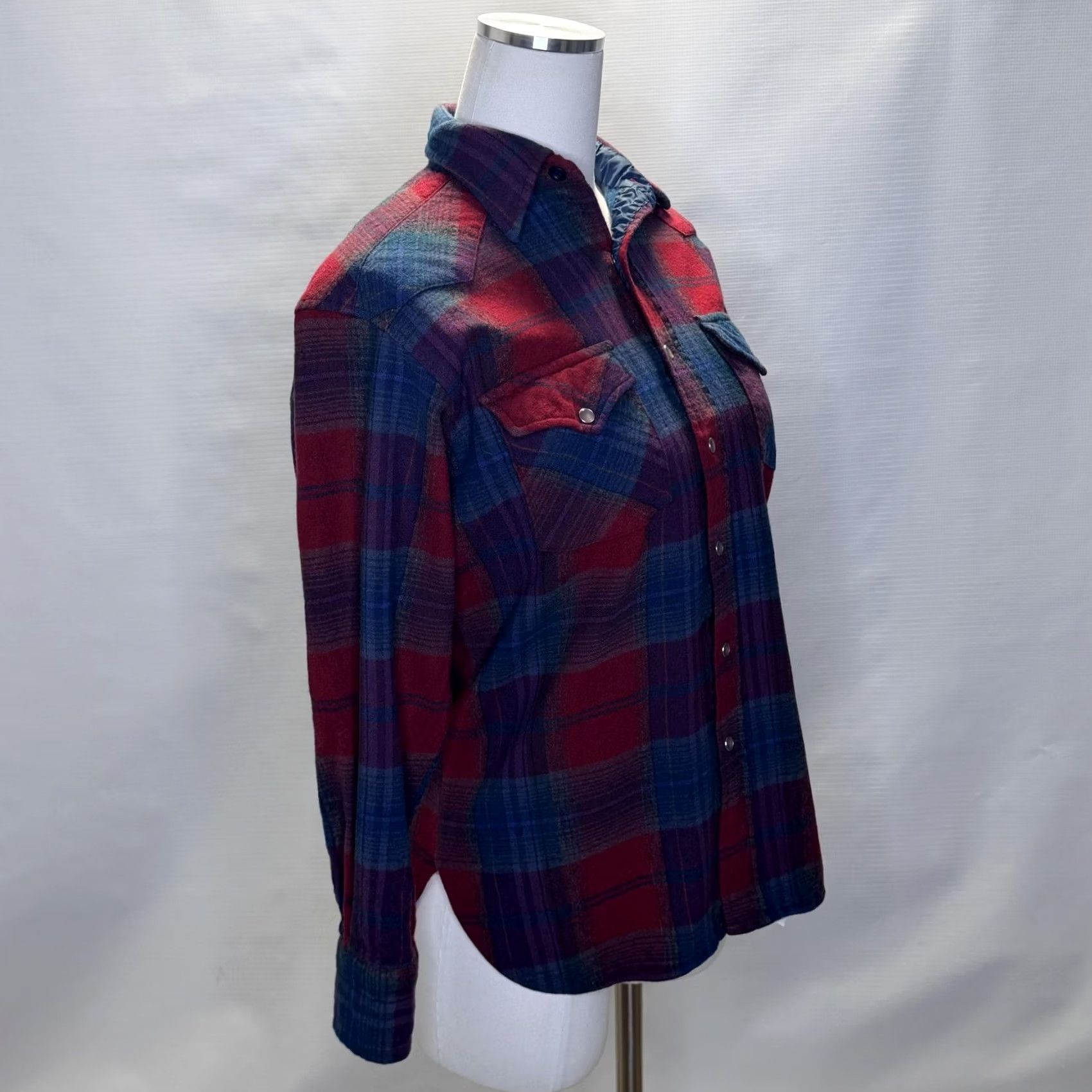 Pendleton VINTAGE Pendleton Shirt Womens M Red Blue Plaid Wool Western Snap Front 70s Size M / US 6-8 / IT 42-44 - 2 Thumbnail