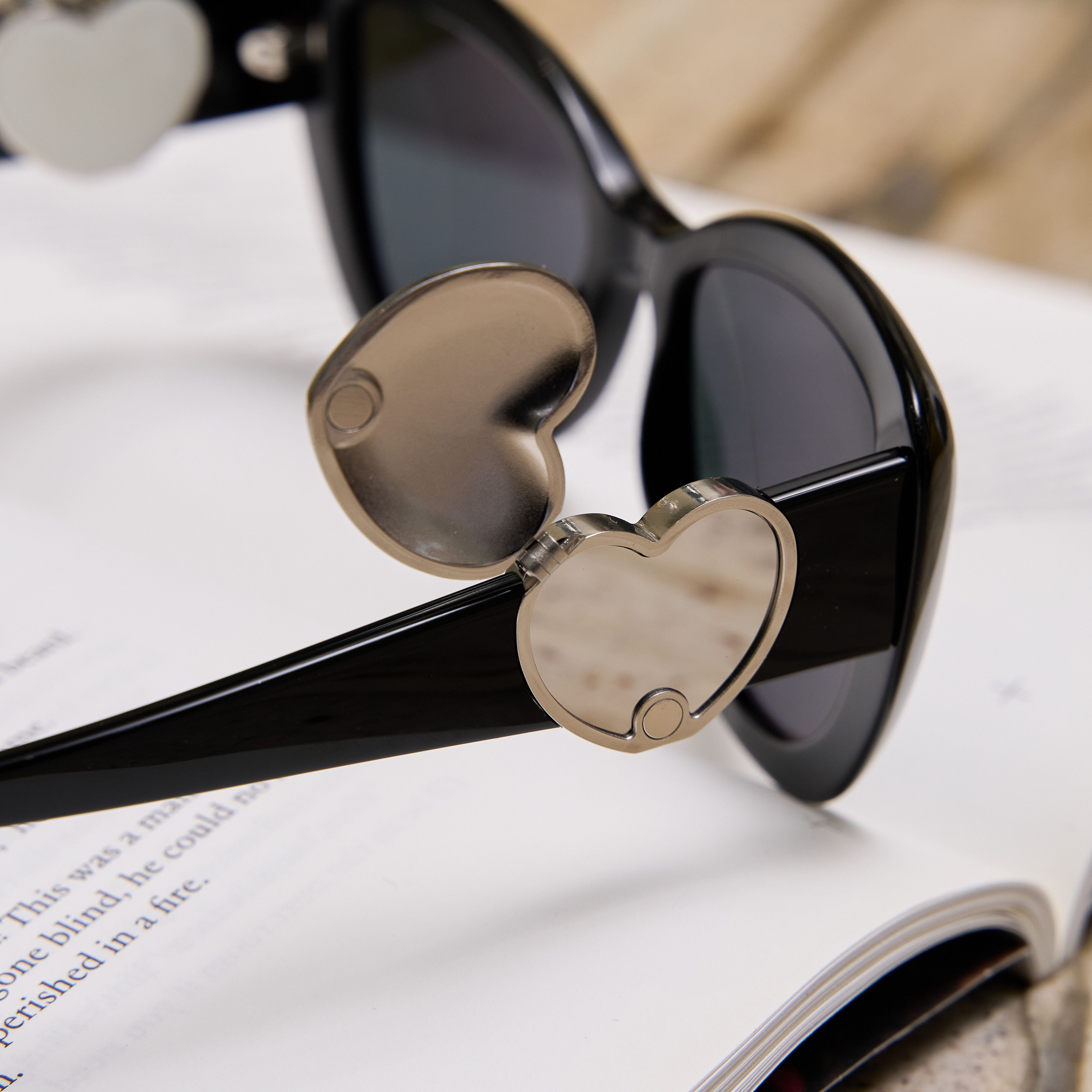 Chanel CHANEL 0CH5517 C501/S4 Sunglasses Size ONE SIZE - 6 Thumbnail