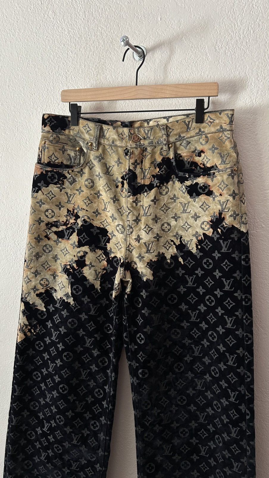 Louis Vuitton Louis Vuitton Fire Cloud Pants Size US 32 / EU 48 - 4 Thumbnail