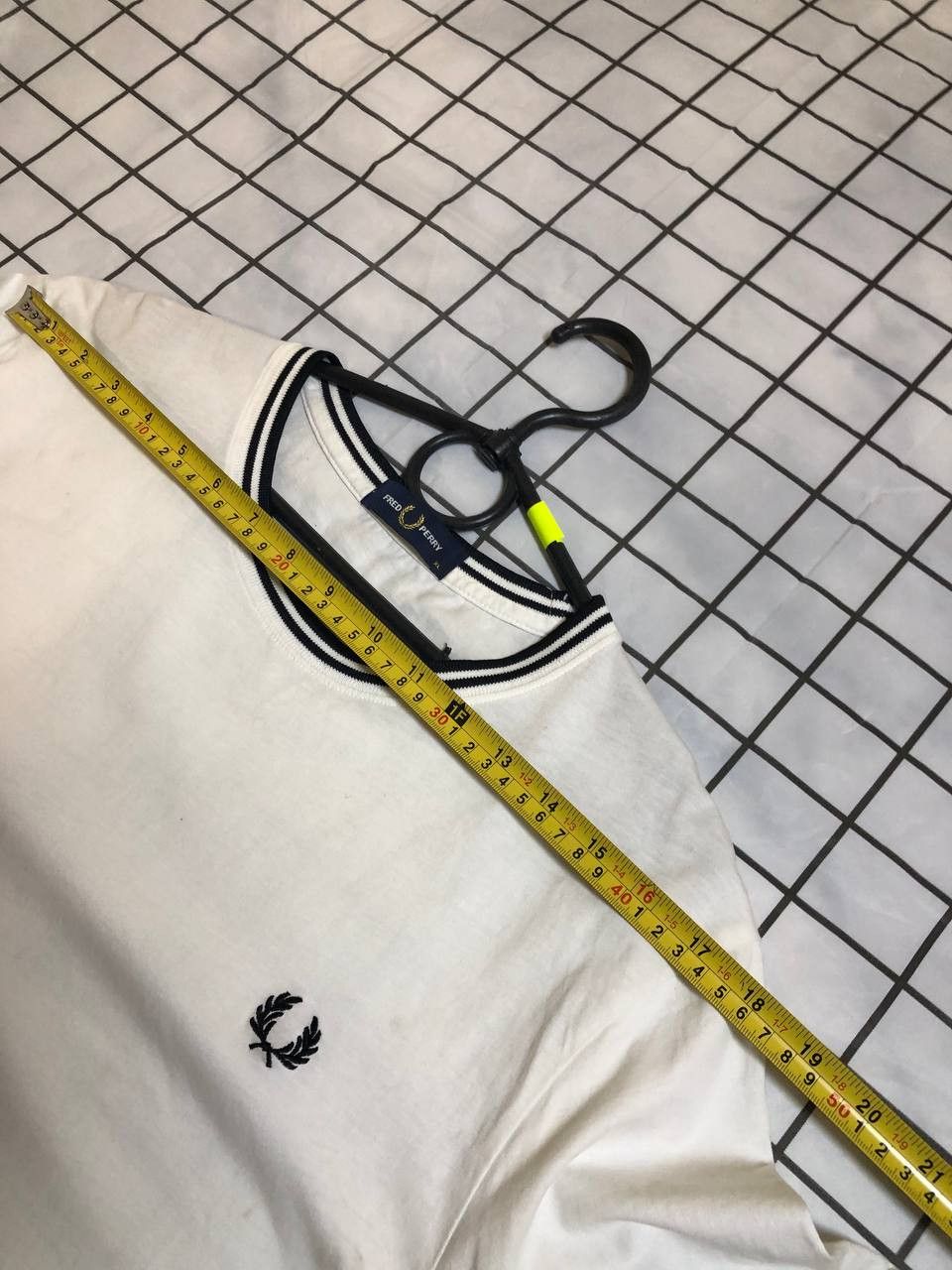 Fred Perry Men's T-shirts FRED PERRY Twin Tipped T-Shirt White Size US XL / EU 56 / 4 - 14 Thumbnail
