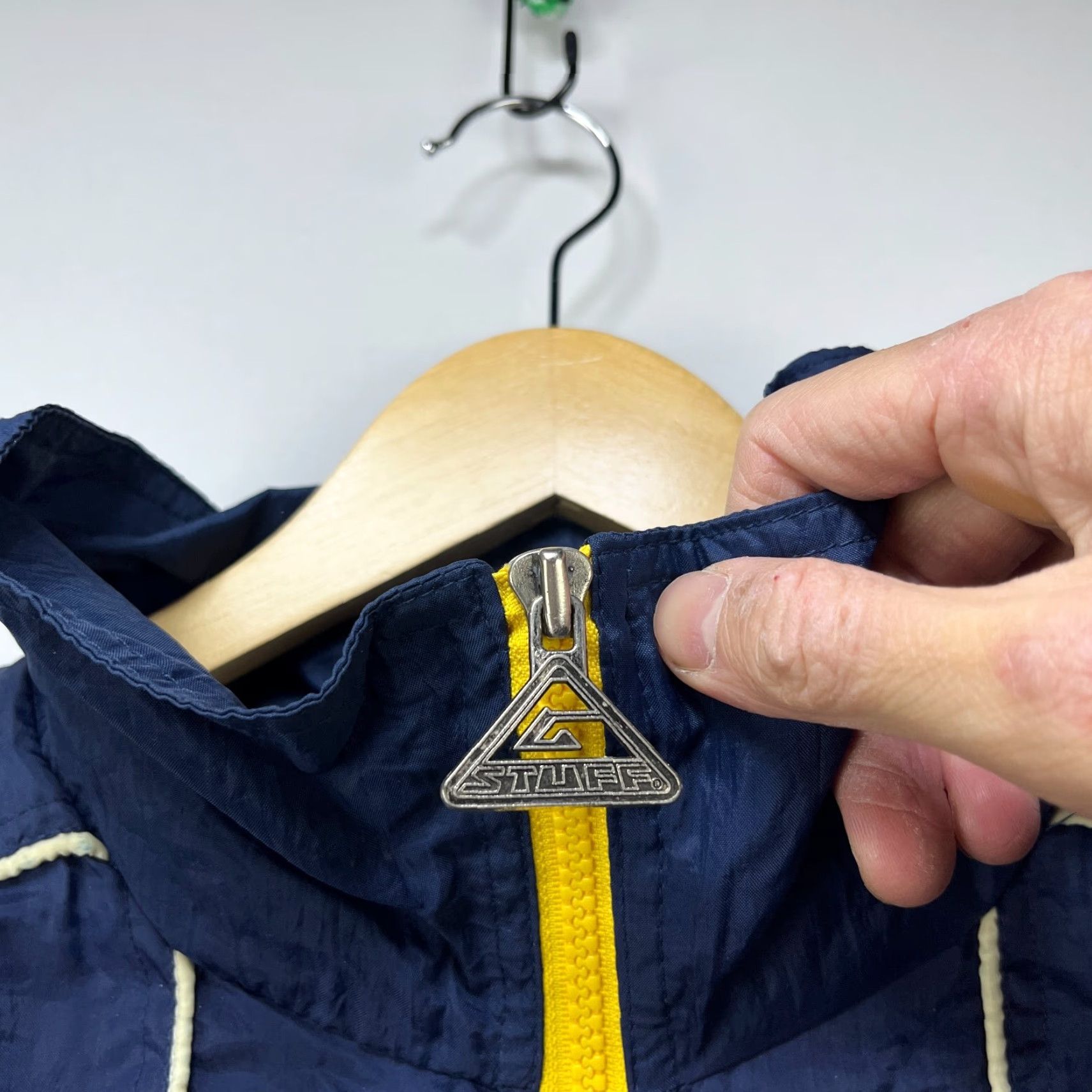 Vintage VINTAGE 90s Michigan Wolverines Windbreaker Jacket Large Men's Blue Windbreaker Jacket L blue Wolverines 90s Mens Size US L / EU 52-54 / 3 - 6 Thumbnail