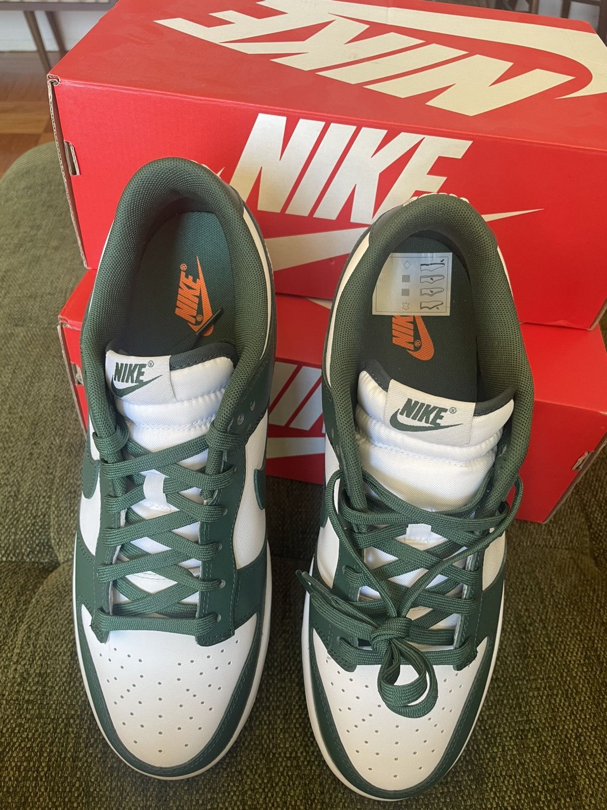 Nike Nike Dunk Low Retro Team Green, White & Orange Size US 11.5 / EU 44-45 - 4 Thumbnail