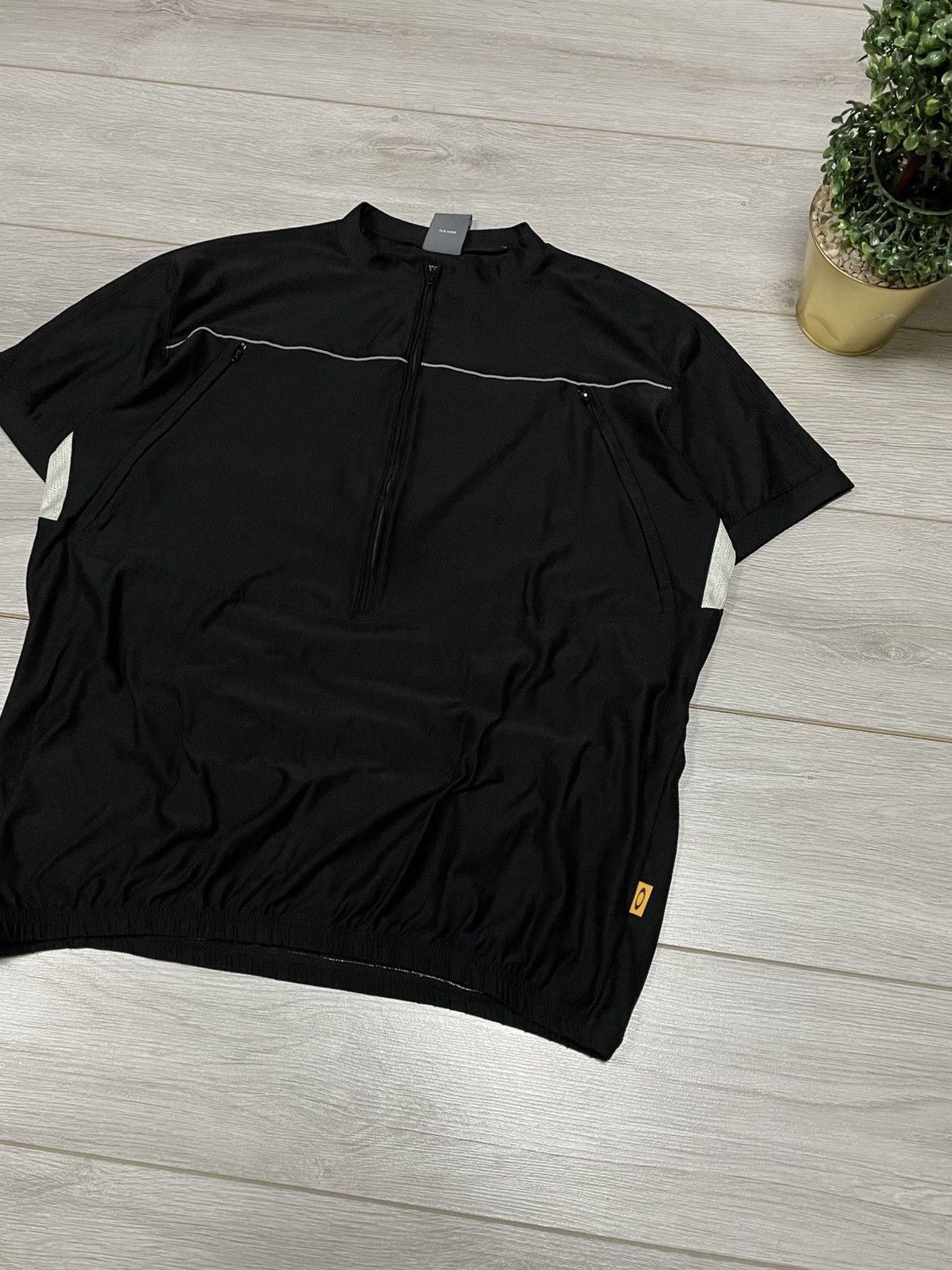 Oakley Oakley big logo multipcoket tee shirt jersey bicycle gear Size US XL / EU 56 / 4 - 4 Thumbnail