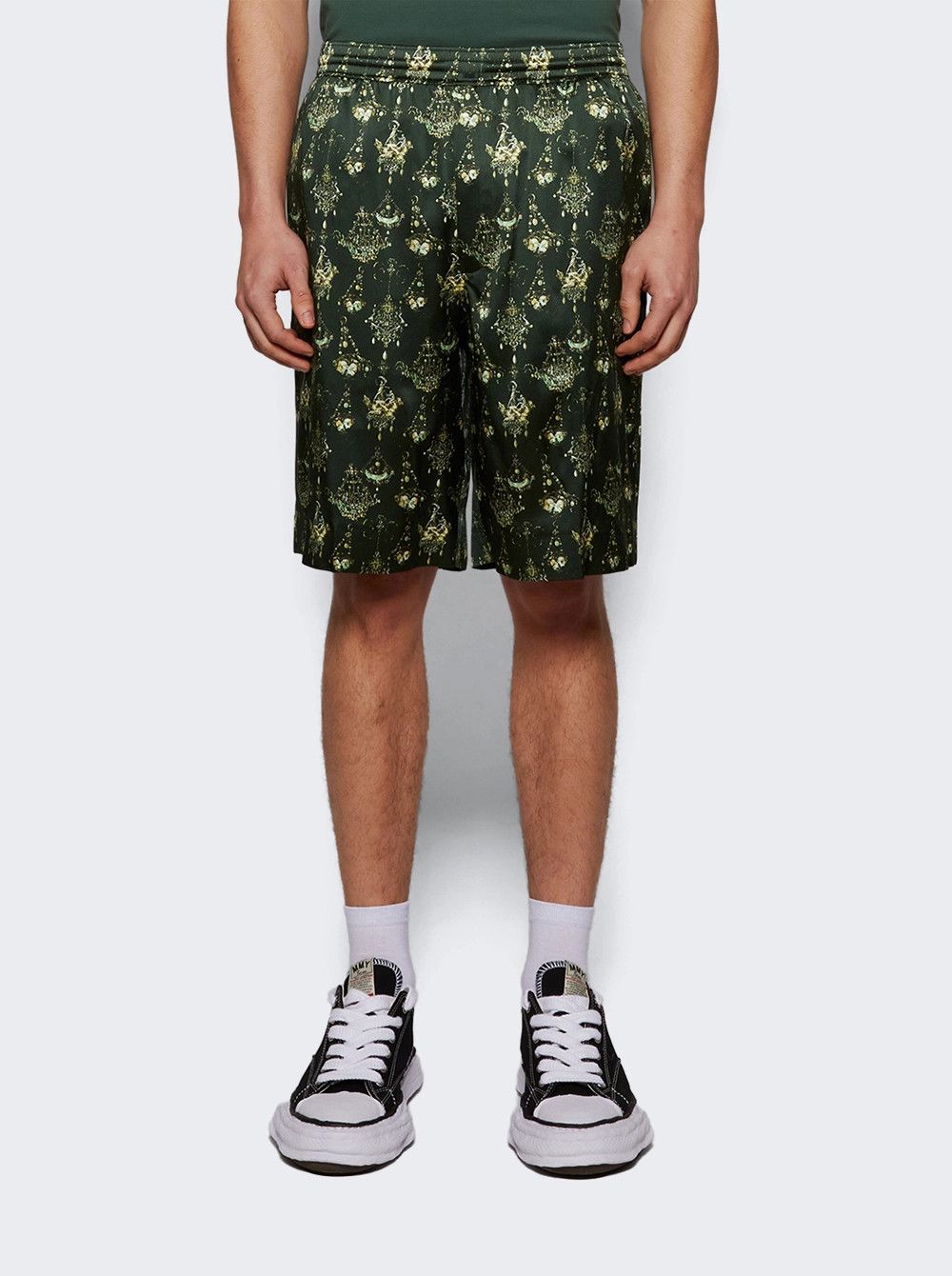 Givenchy o1mle0426 Tailored Joggers Shorts in Green Size US 34 / EU 50 - 2 Thumbnail