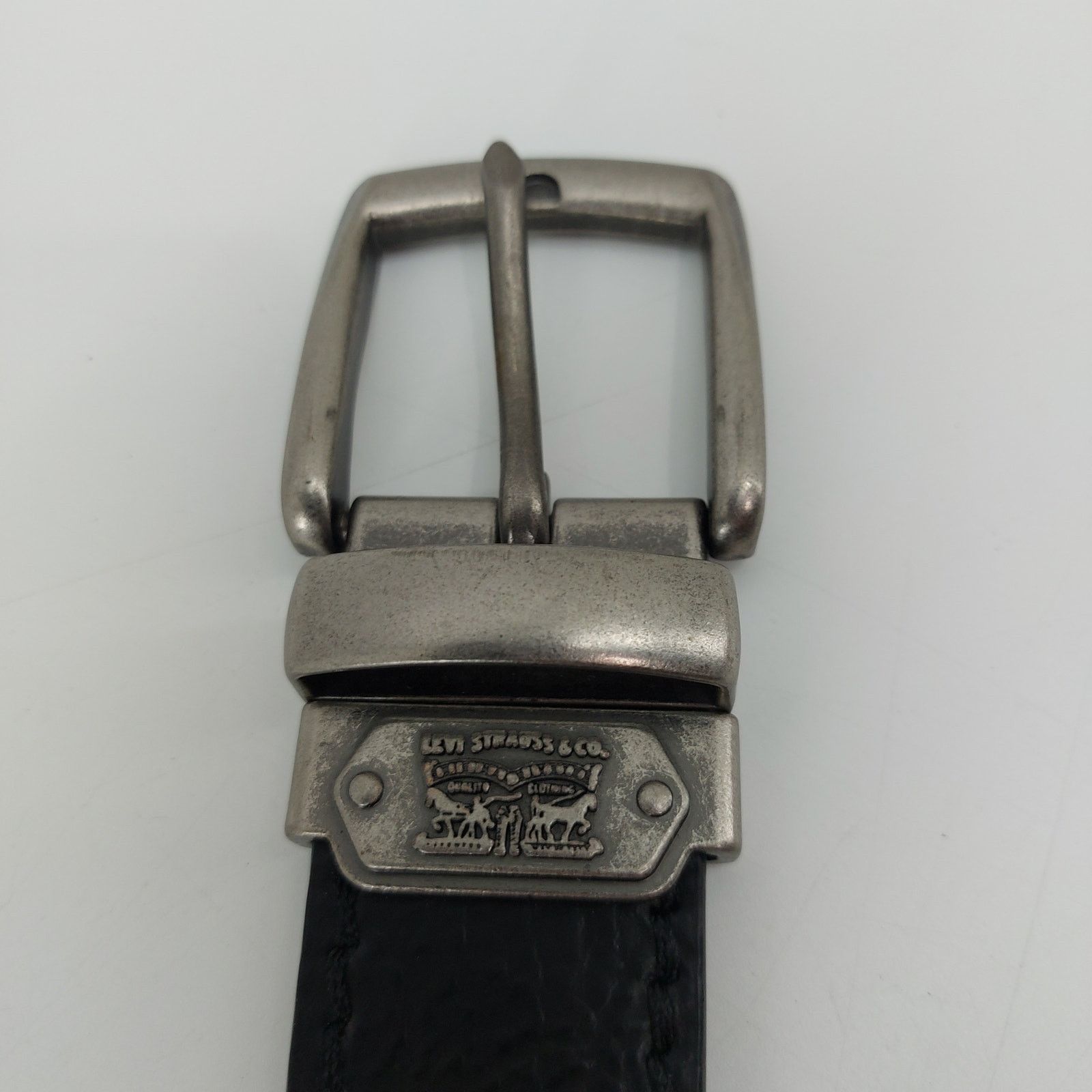 Levi's Levis Belt Black Brown Silver Tone Buckle 42-44 XL Men's Size 42 - 7 Thumbnail