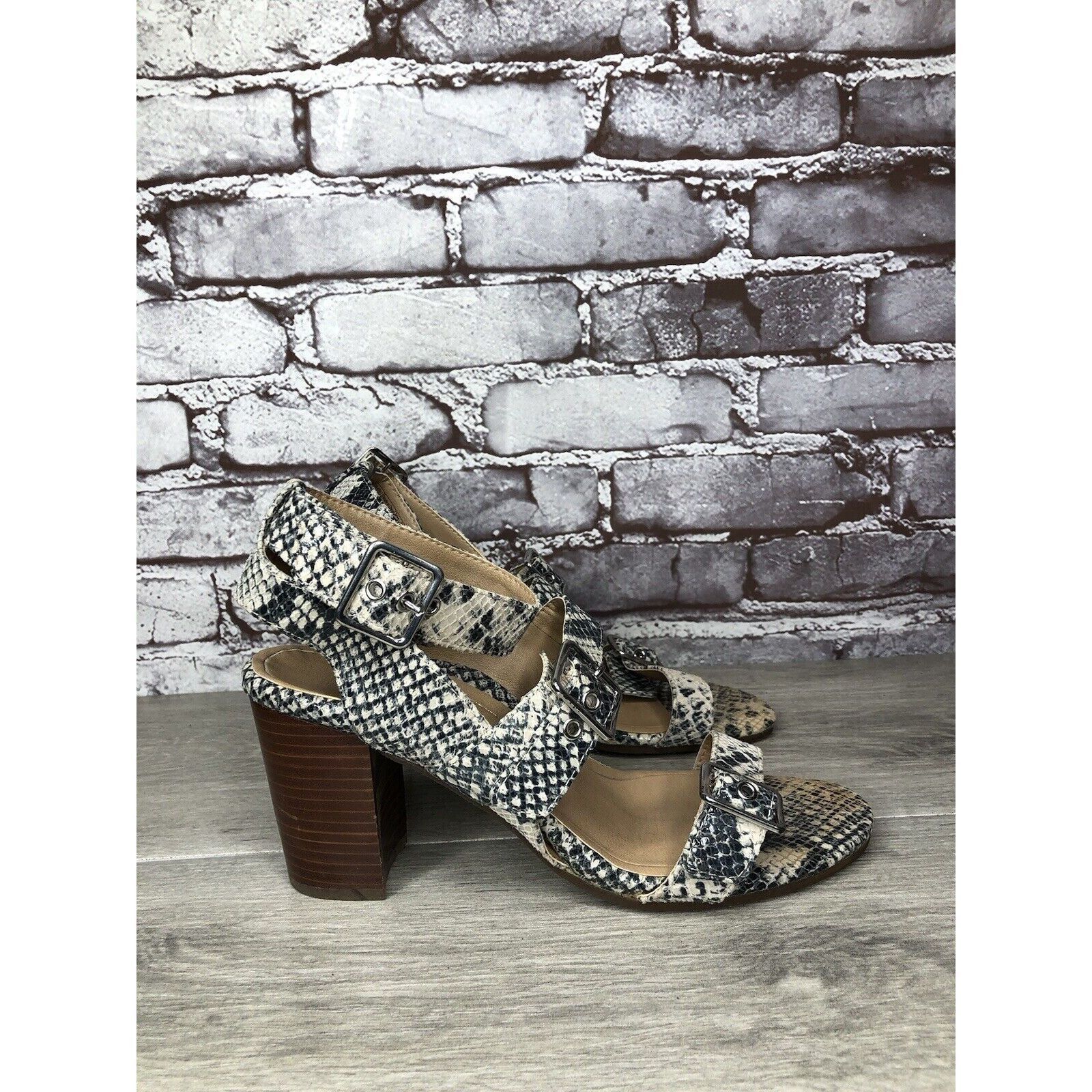 Other Vionic Carmel Grey Ivory Leather Snake Print Heel Sandals Wo Size US 9.5 / IT 39.5 - 3 Thumbnail
