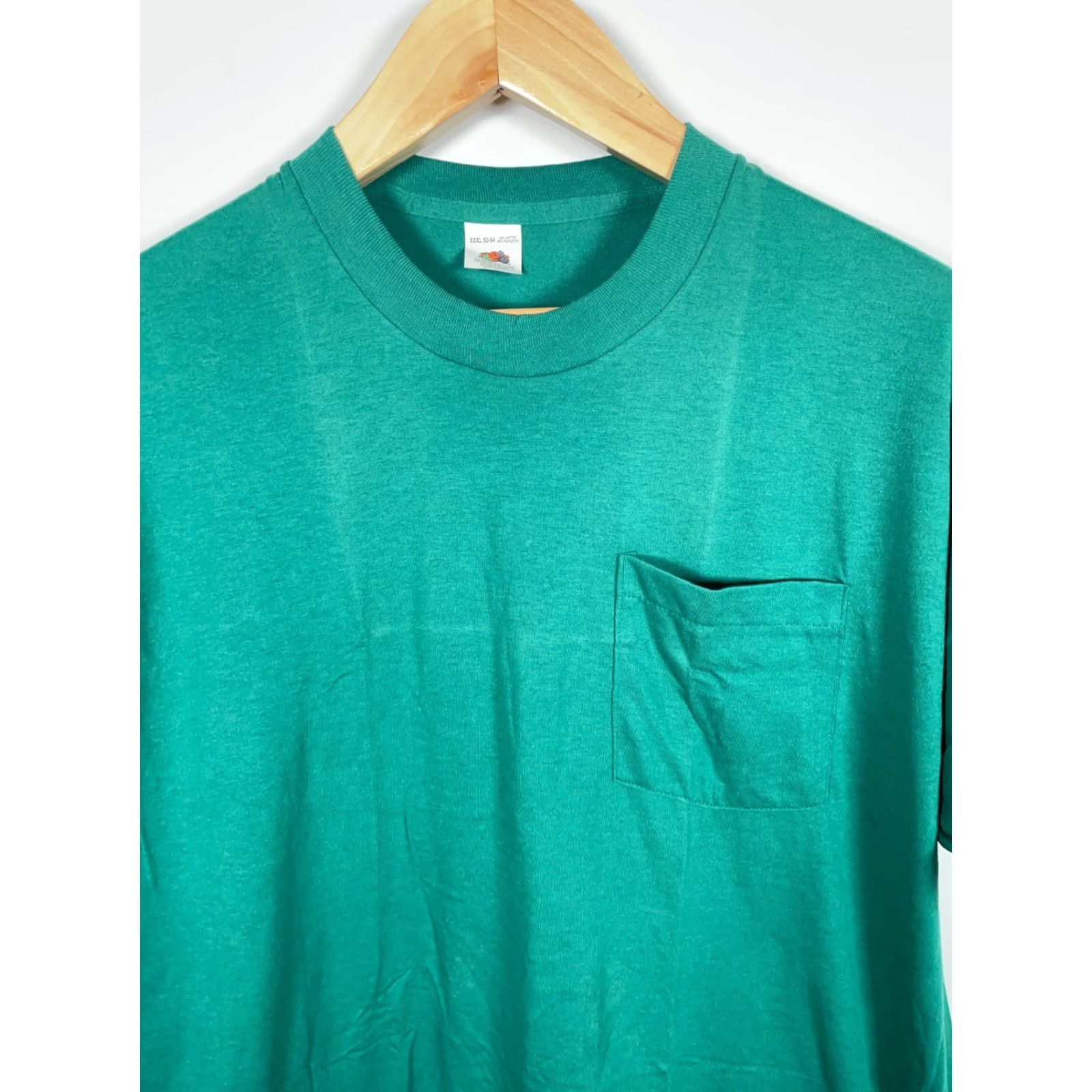 Fruit Of The Loom Vintage Yes Fruit of the Loom 80s Pocket T-Shirt Green 3XL Single Stitch Blank Solid Cotton Jersey Size US XXL / EU 58 / 5 - 7 Thumbnail