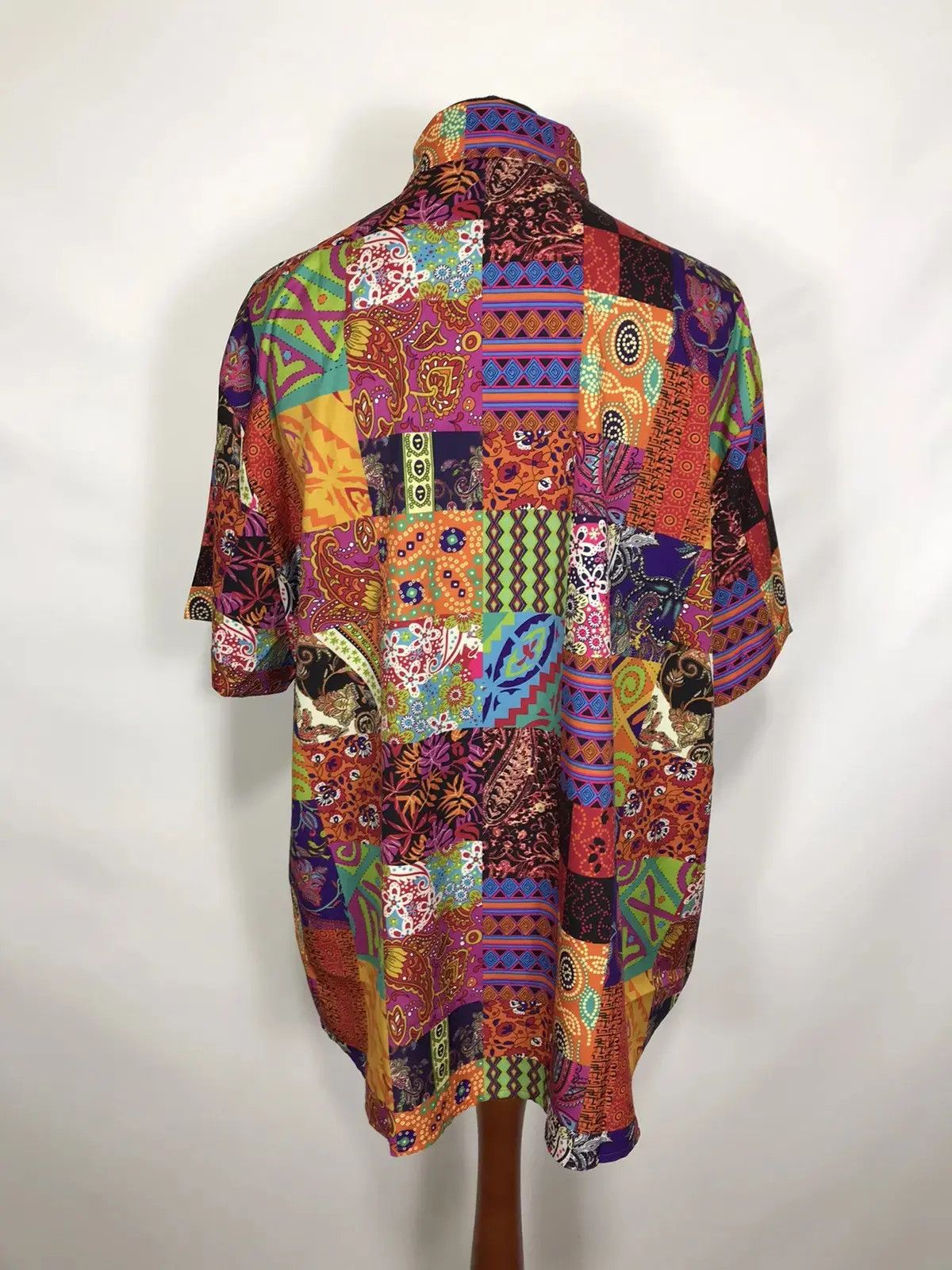 Vintage vintage crazy hawaiian shirt Size US XL / EU 56 / 4 - 2 Thumbnail