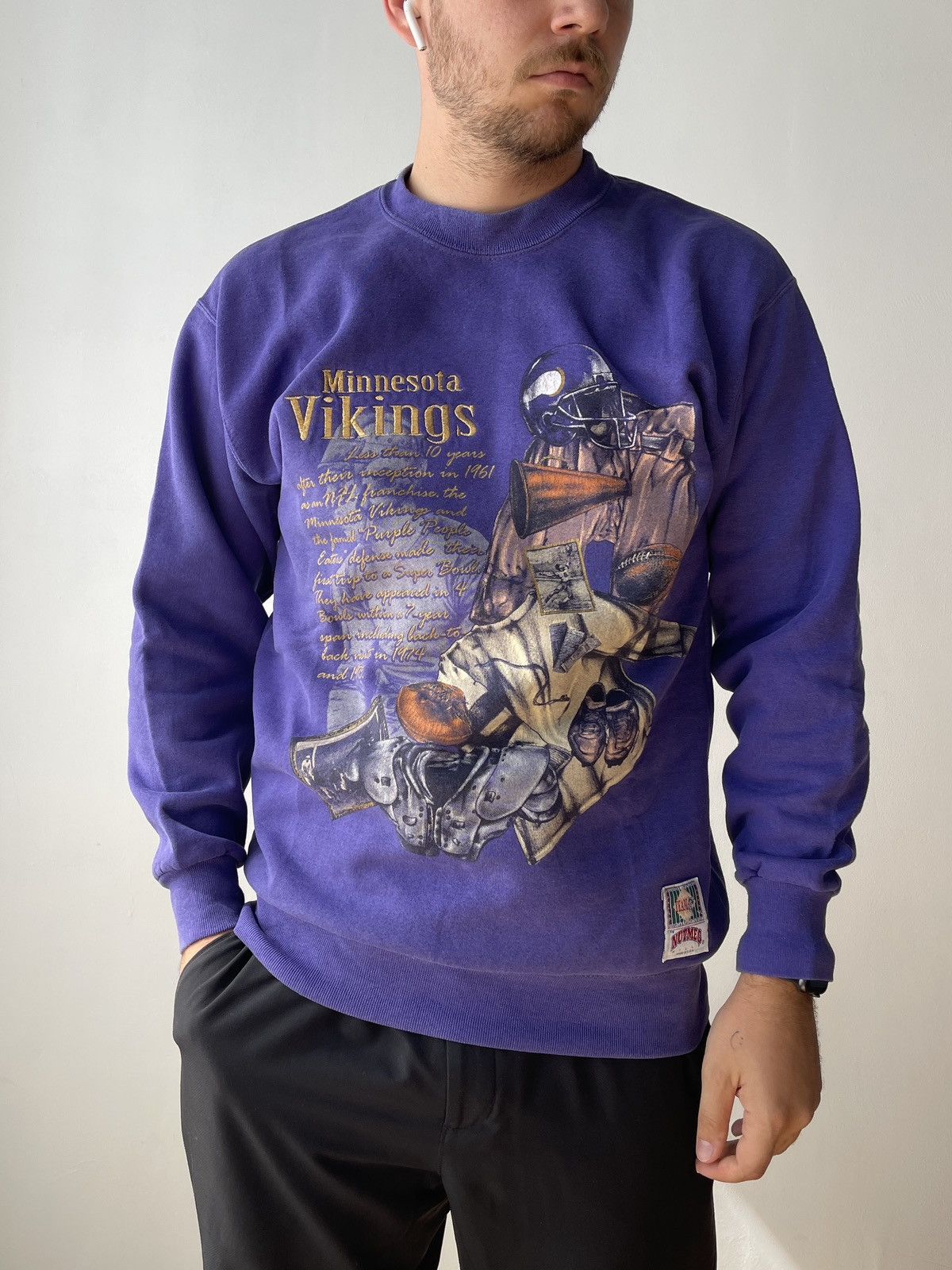 Nutmeg Vintage Minnesota Vikings NFL Nutmeg Purple Sweatshirt M/L Size US M / EU 48-50 / 2 - 1 Thumbnail