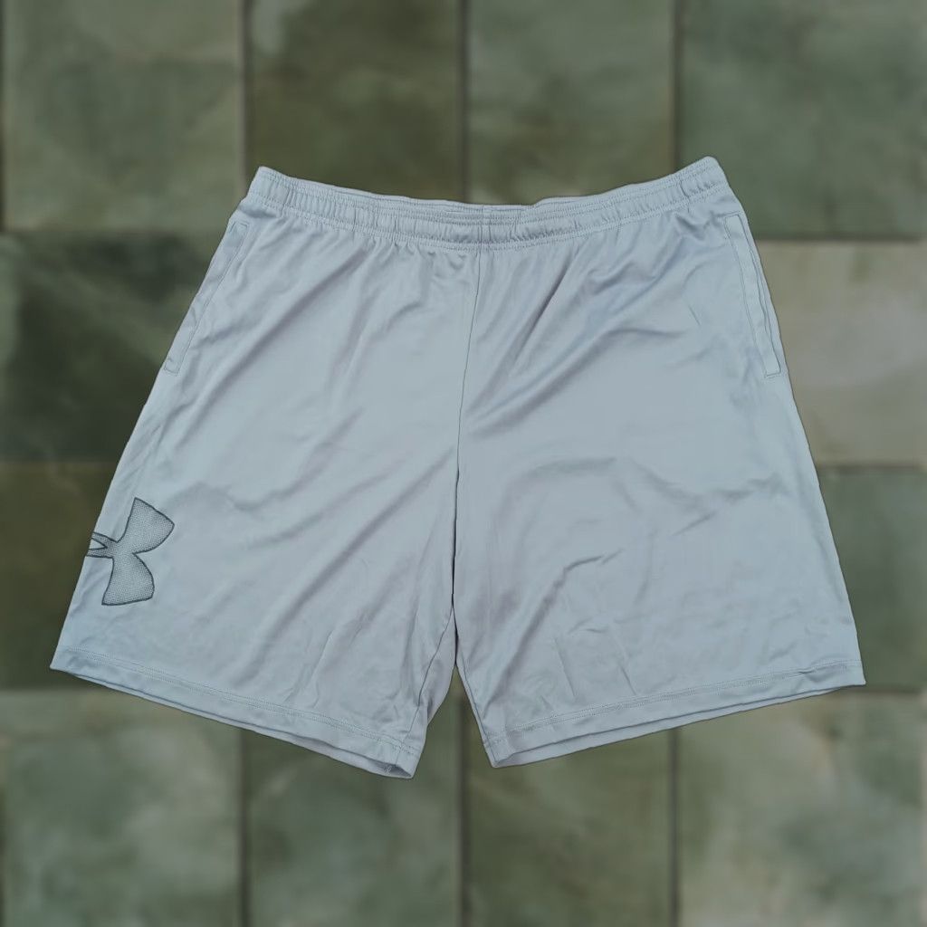 Under Armour Under Armour Shorts Mens 2XL XXL Gray Loose Pockets Elastic Waist Drawstring Gym Size US 39 - 1 Thumbnail