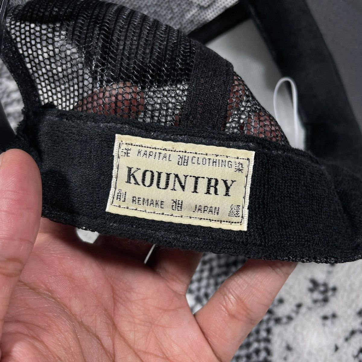 Kapital KAPITAL PEARL CLUTCHER PT TRACK CAP Size ONE SIZE - 7 Thumbnail