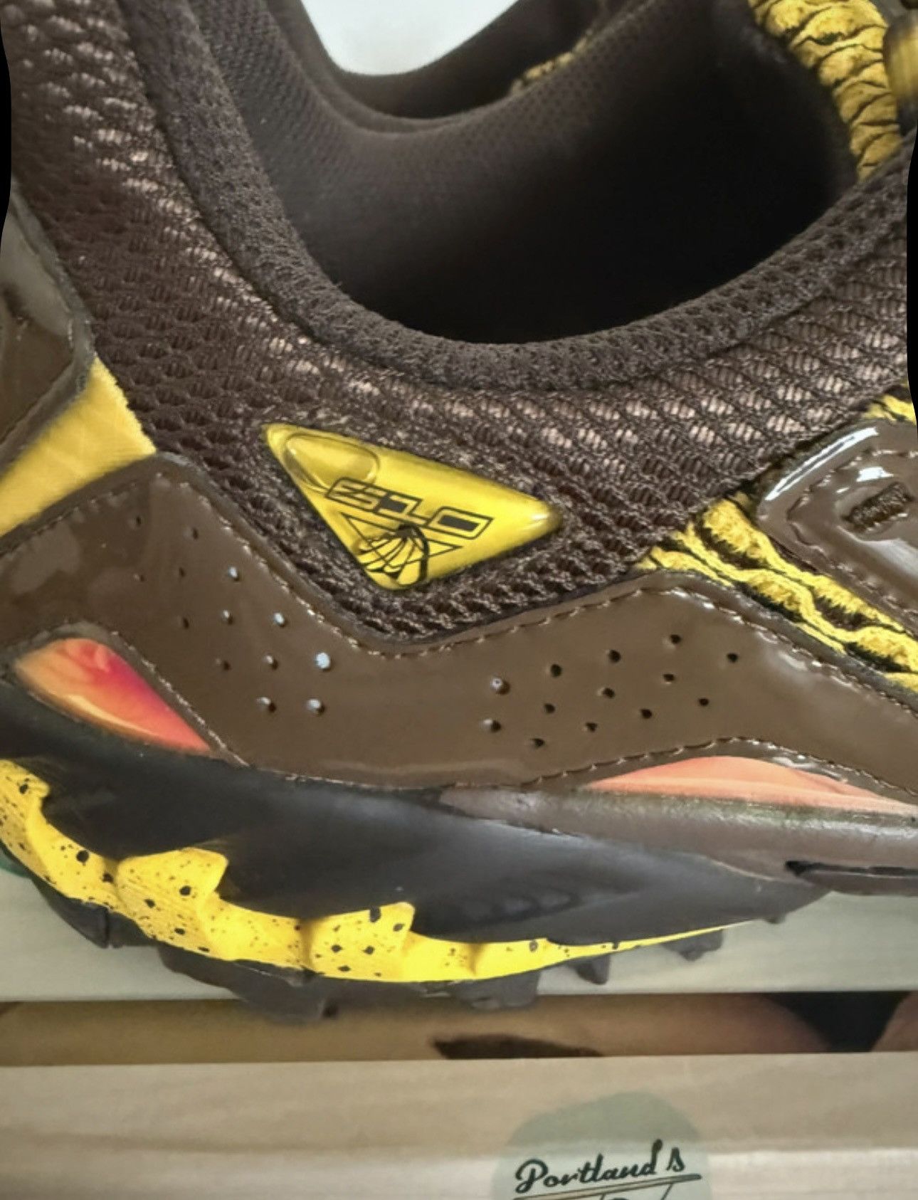 New Balance NEW BALANCE X AMINÉ 610 "THE MOOZ" Size US 11.5 / EU 44-45 - 8 Thumbnail