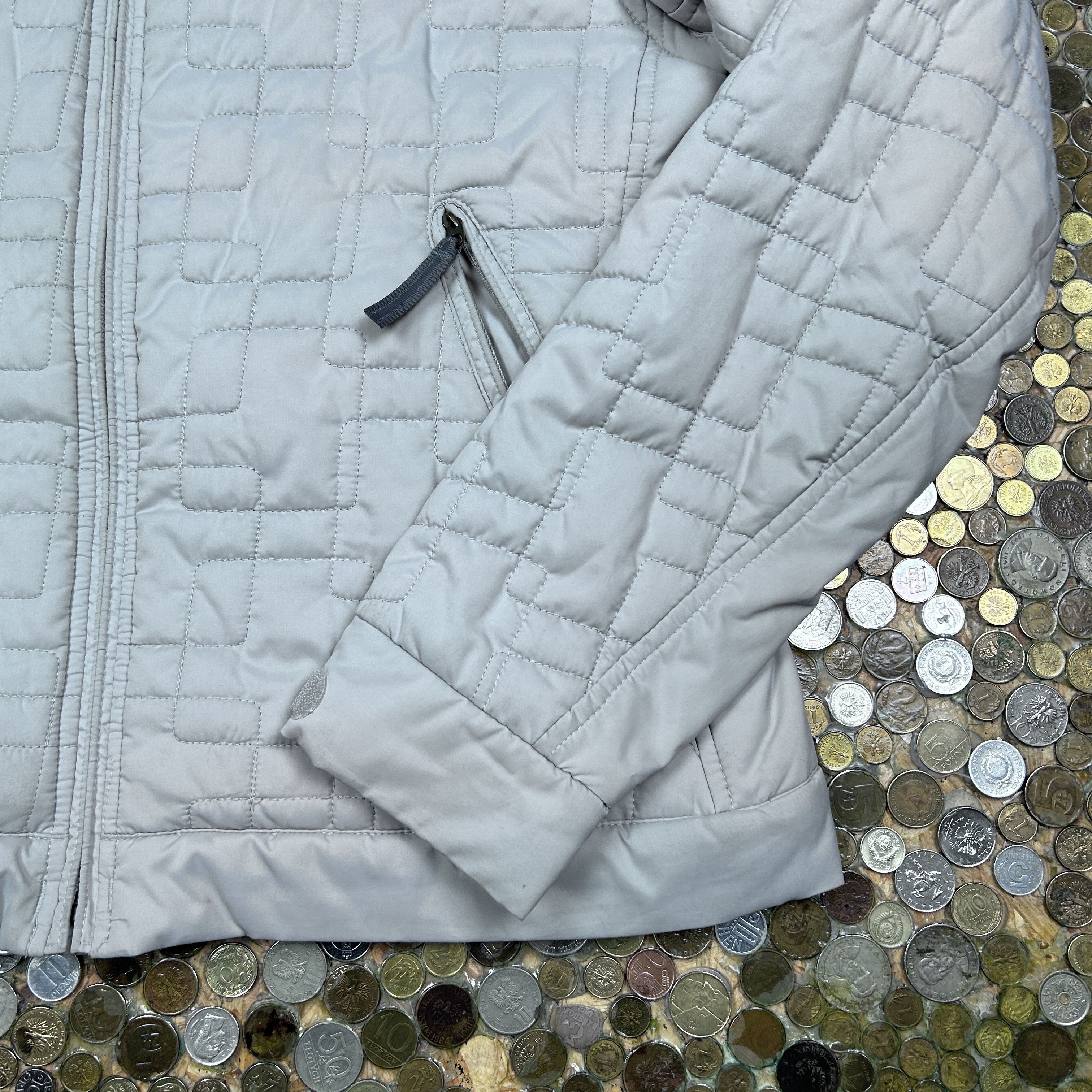 Nike ACG Nike ACG qualited jacket WMNS removable sleeve Size L / US 10 / IT 46 - 7 Thumbnail