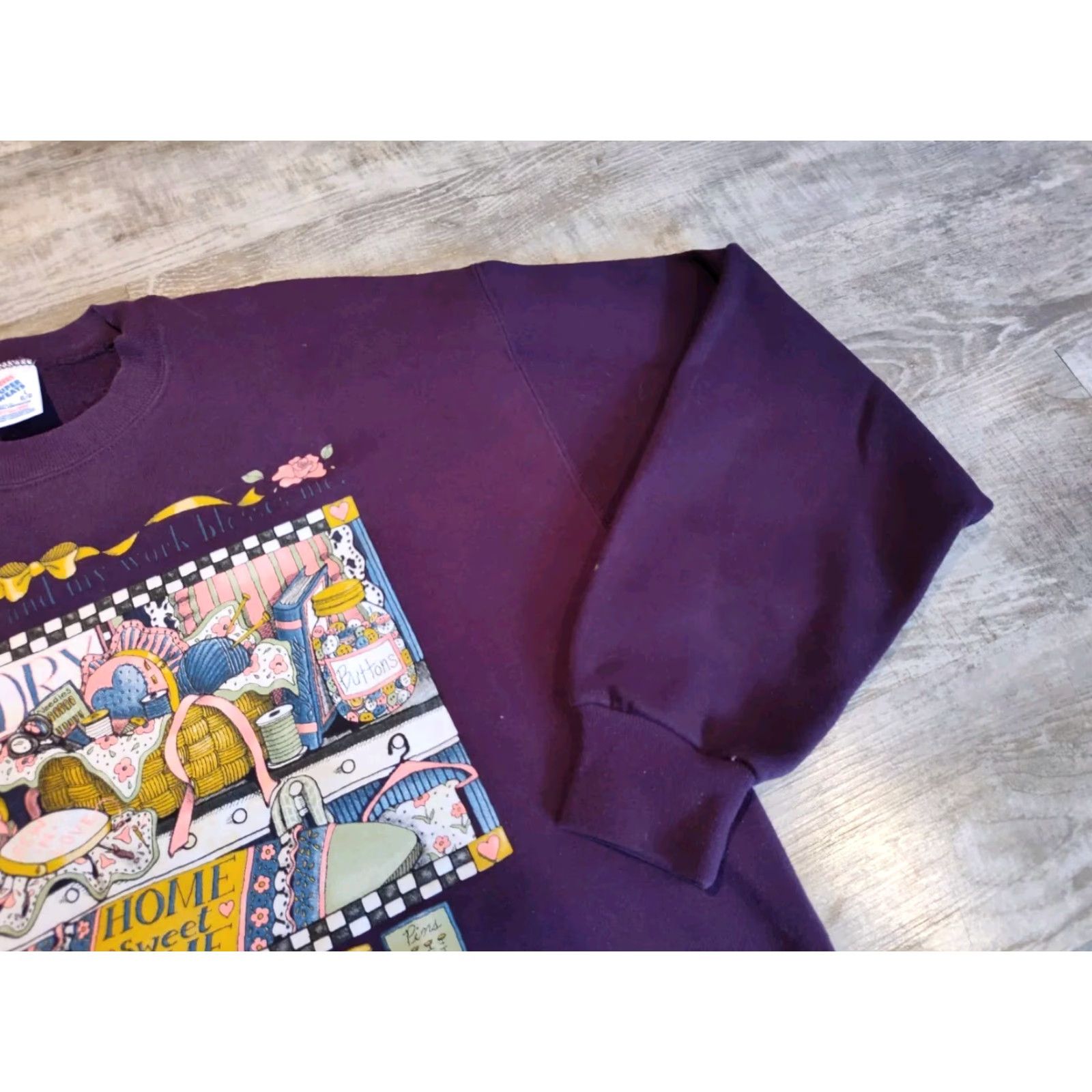 Vintage VINTAGE 1990s Grandma Cats Sweatshirt US Made Purple Cotton Blend Large Casual Women Size ONE SIZE - 3 Thumbnail