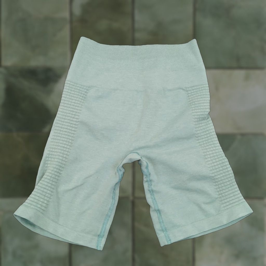 Vintage Alphalete Athletic Shorts Women's Small Green Elastic Waist Stretch Gym Yoga Size 28" / US 6 / IT 42 - 1 Thumbnail