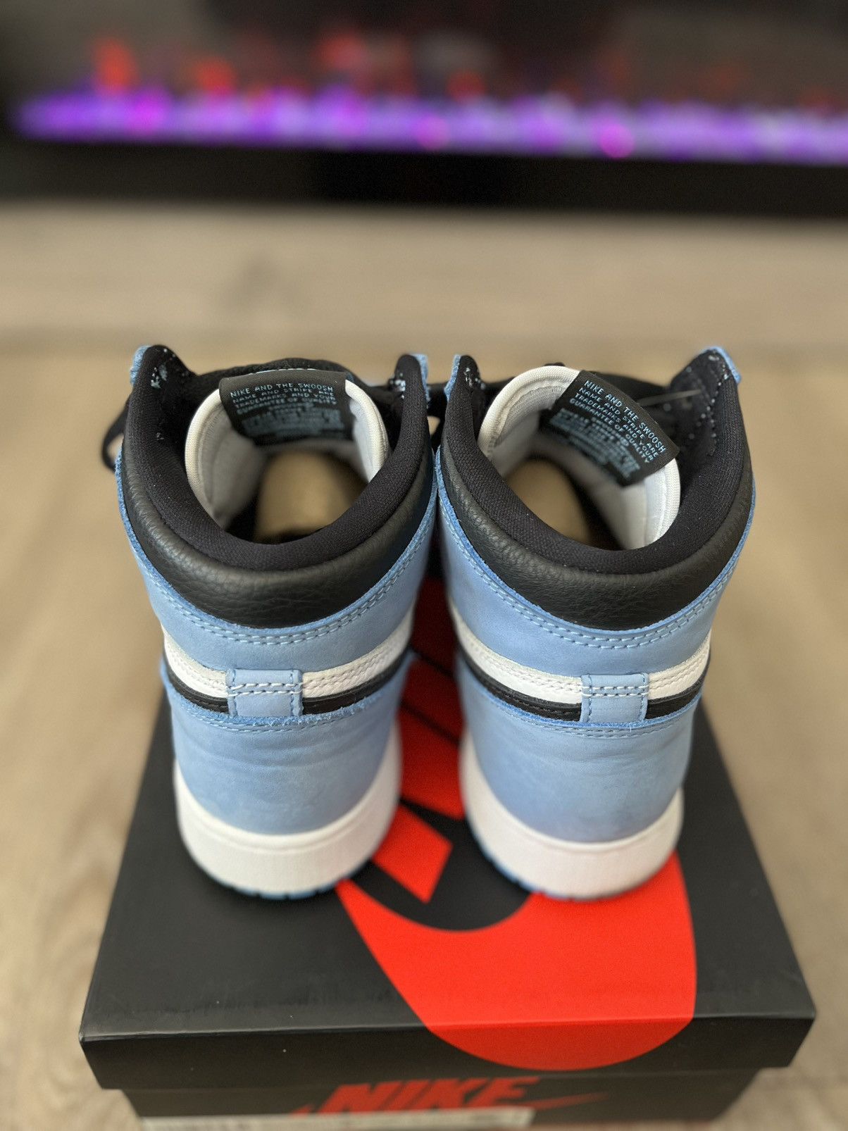 Jordan Brand Air Jordan 1 GS “University Blue” Size US 6 / EU 39 - 8 Thumbnail