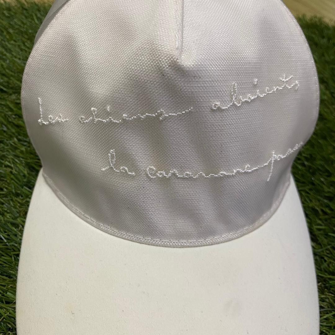 CA4LA CA4LA White Mesh Trucker Cap “Les Chiens Aboient” – Japan Size ONE SIZE - 2 Thumbnail