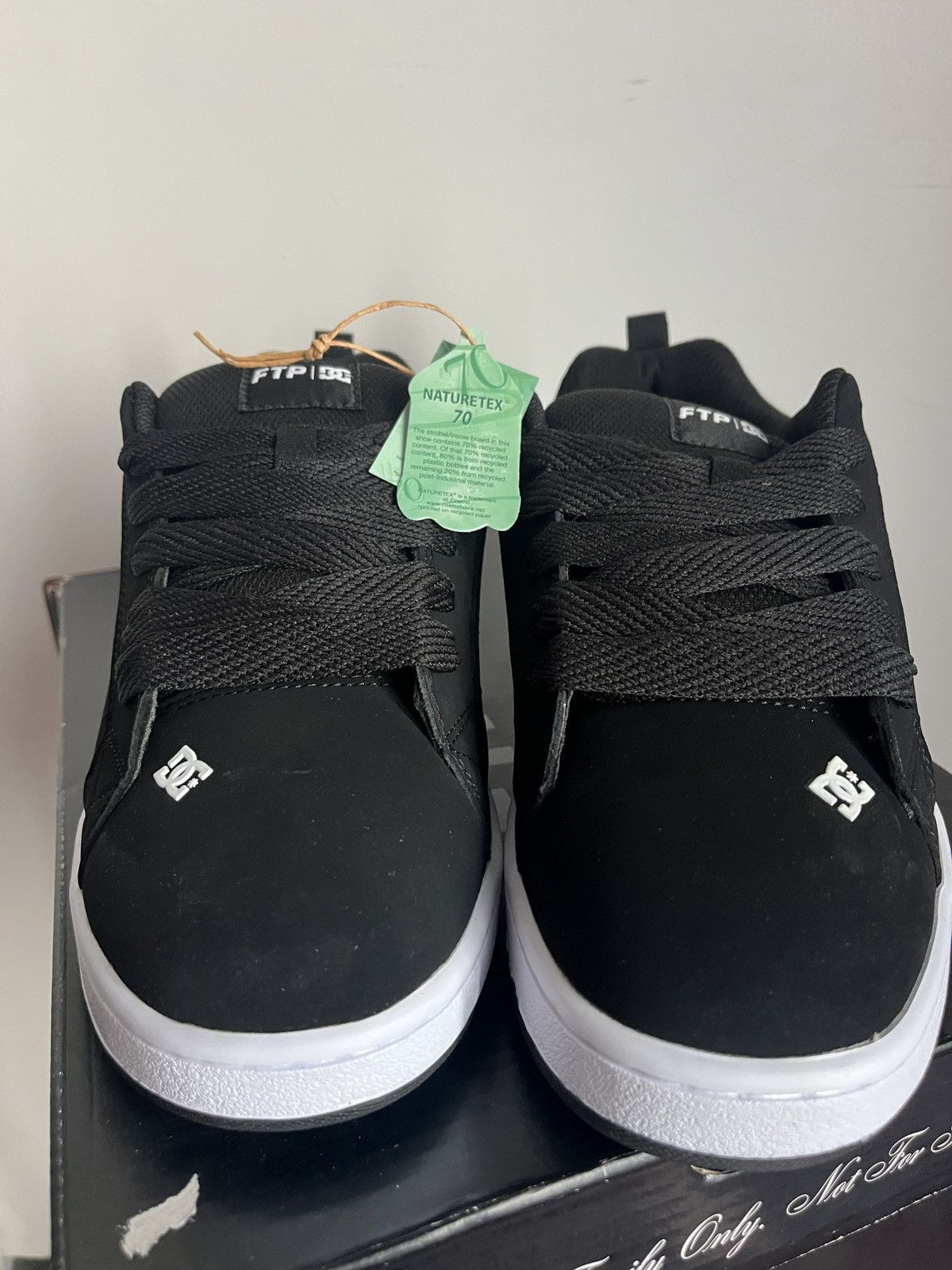 DC FTP x DC Friends and Family Court Graffik Shoes Sz 7 Size US 7 / EU 40 - 3 Thumbnail