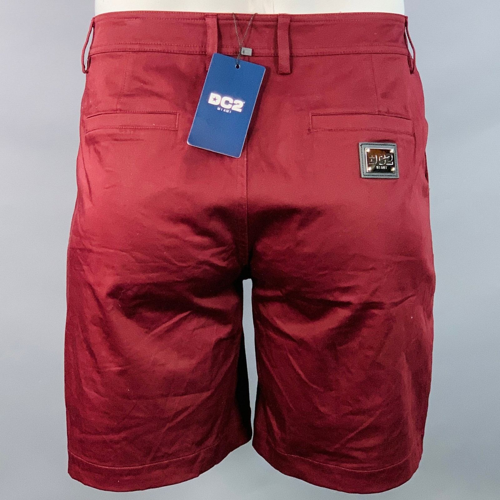 Other DC2 MIAMI L Burgundy Cotton Blend Flat Front Zip Fly Shorts Size US 35 - 2 Thumbnail