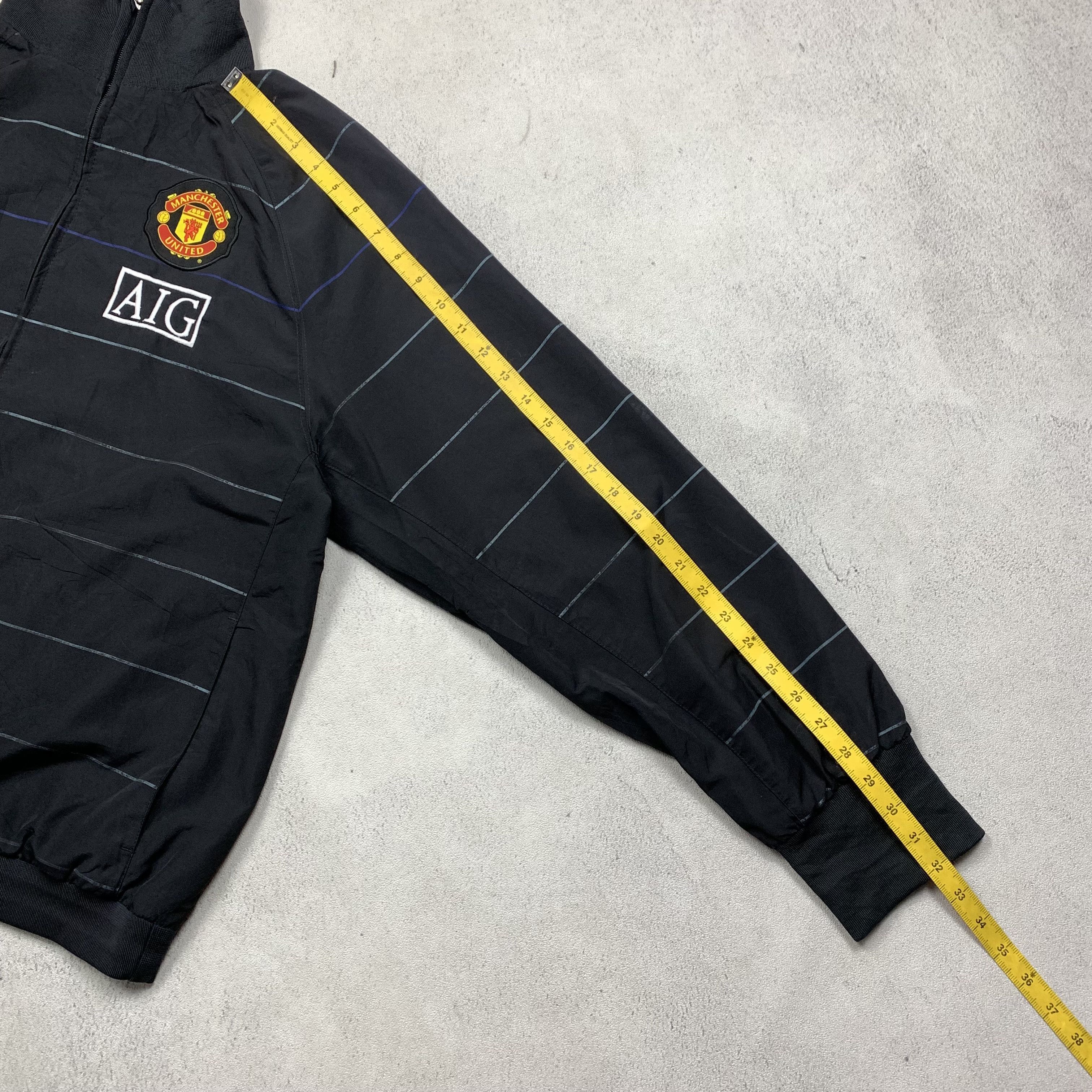 Nike Nike Manchester United Track Jacket Size US L / EU 52-54 / 3 - 7 Thumbnail