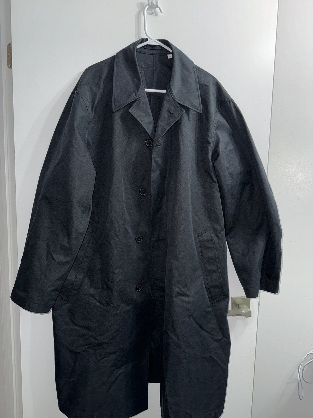 Lemaire × Uniqlo Lemaire x Uniqlo U series breasted trench coat Size US L / EU 52-54 / 3 - 4 Thumbnail
