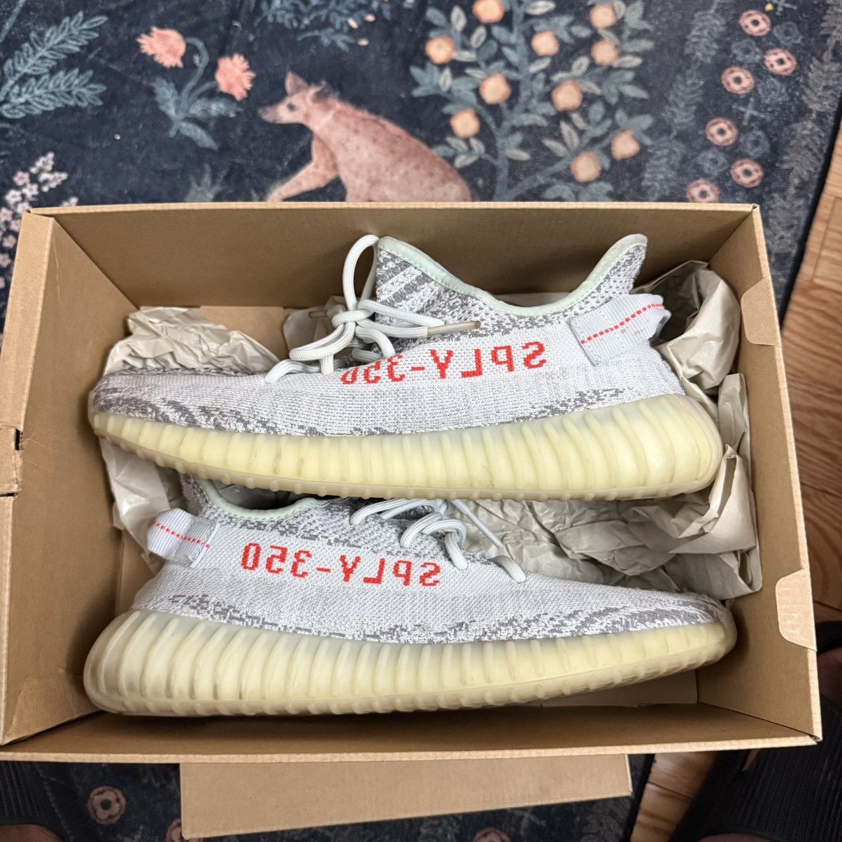 Yeezy Yeezy Boost 350 V2 Size US 10.5 / EU 43-44 - 2 Thumbnail