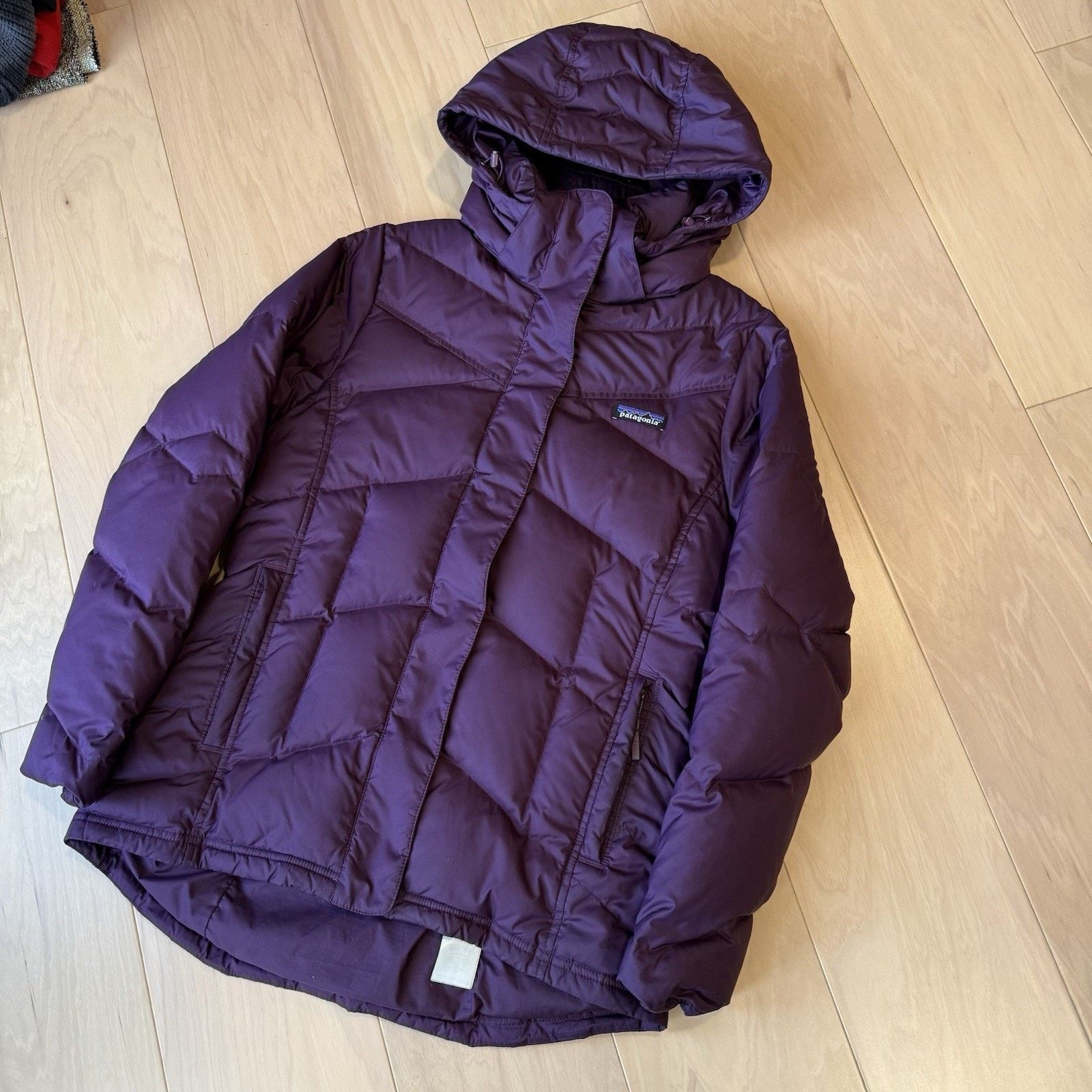 Patagonia Patagonia Down With It Jacket Women's Small Purple Insulated Size S / US 4 / IT 40 - 10 Thumbnail