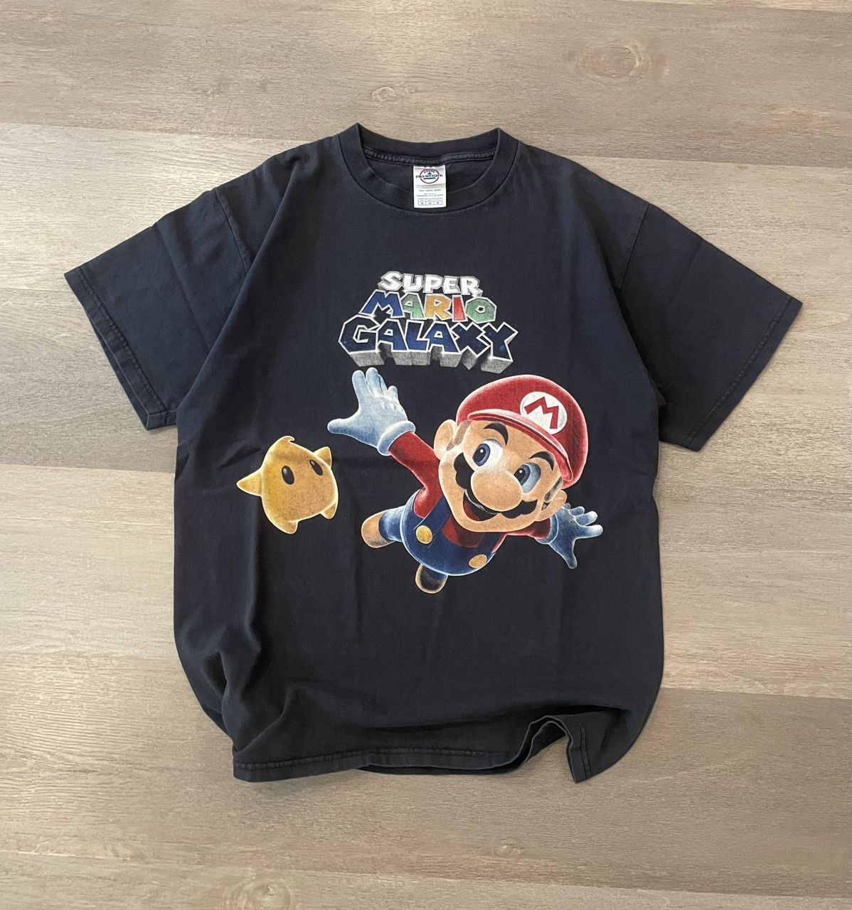Vintage Super Mario Galaxy Mario Big Print Graphic Tee