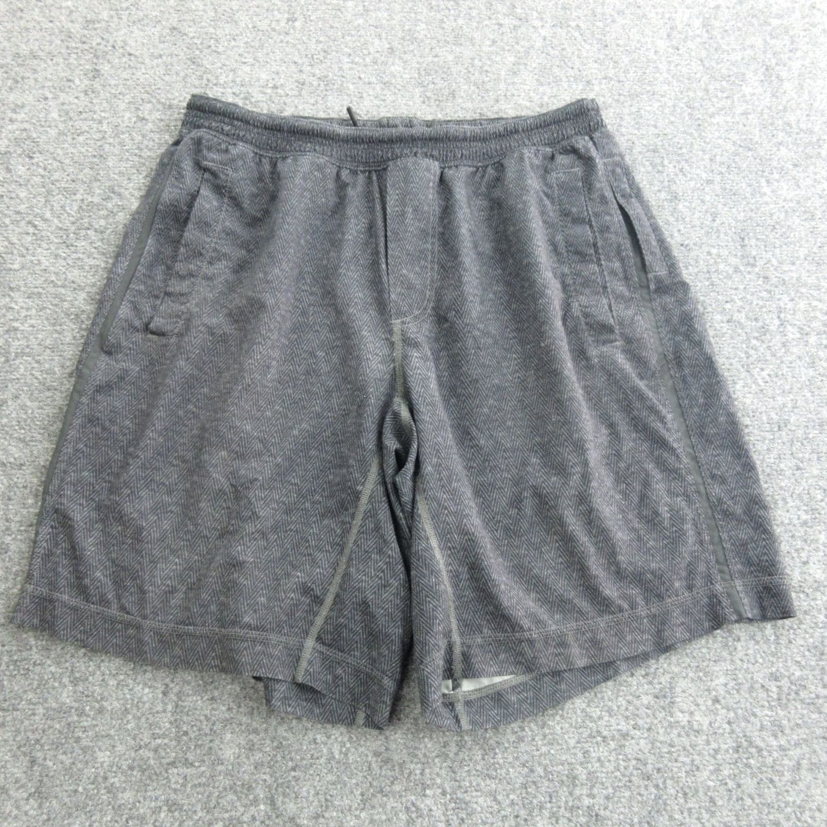 Lululemon Lululemon Shorts Mens Regular Gray Herringbone Zip Pocket Drawstring Athletic Running Gym Training Size US 31 - 2 Thumbnail