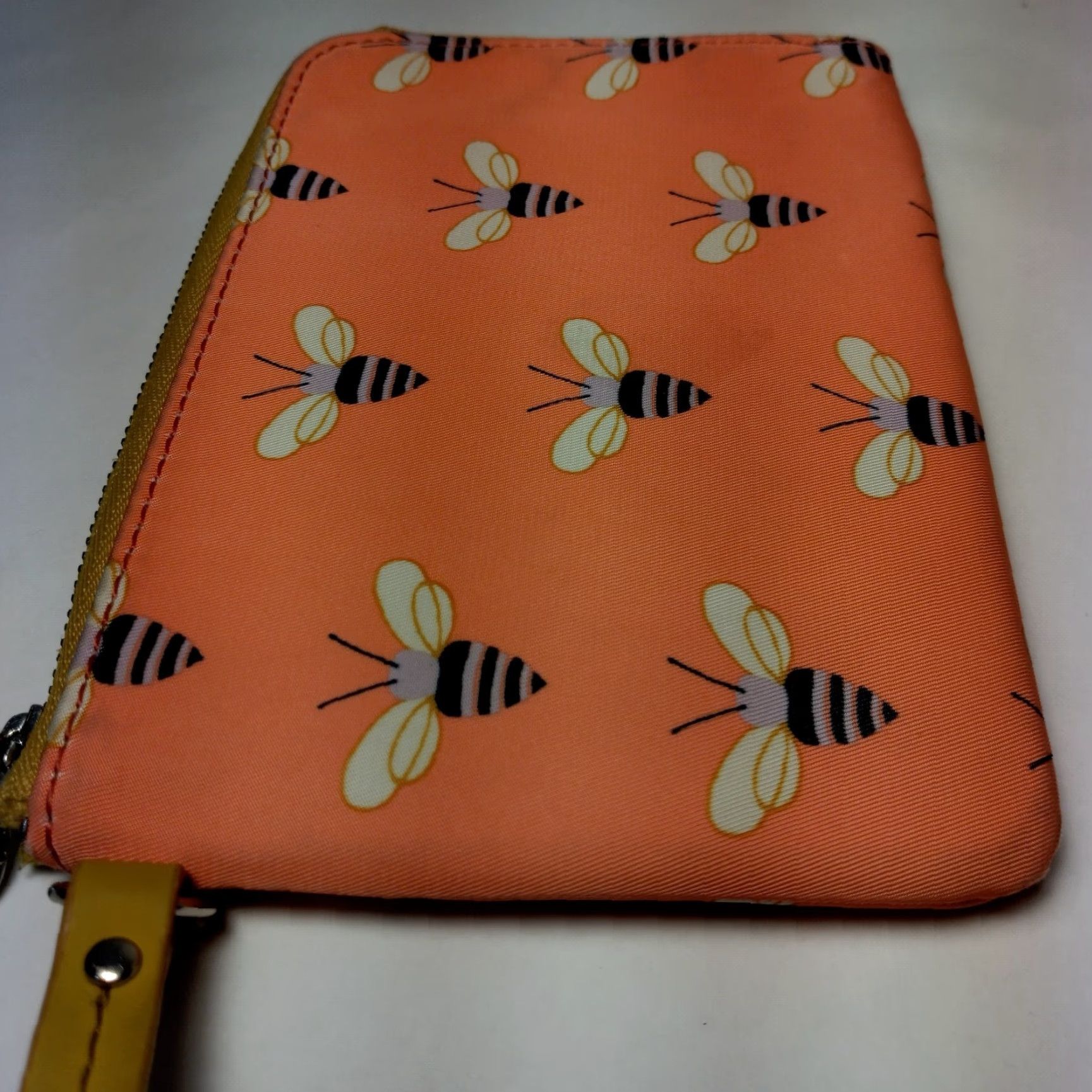 Fossil VINTAGE Fossil Wristlet Wallet Women Pink Bee Print 6.5x4.5 Card Holder Strap Size ONE SIZE - 3 Thumbnail