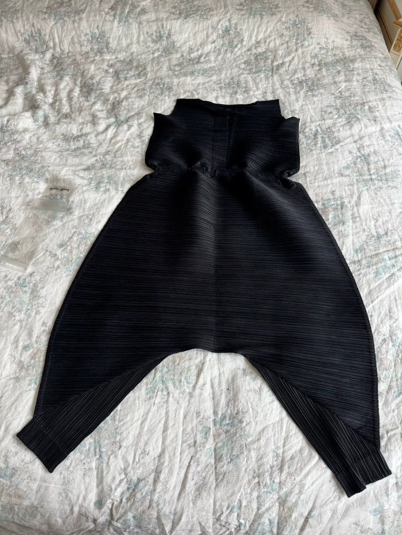 Issey Miyake Issey Miyake size:5 Black pleated trousers Size 31" - 6 Thumbnail