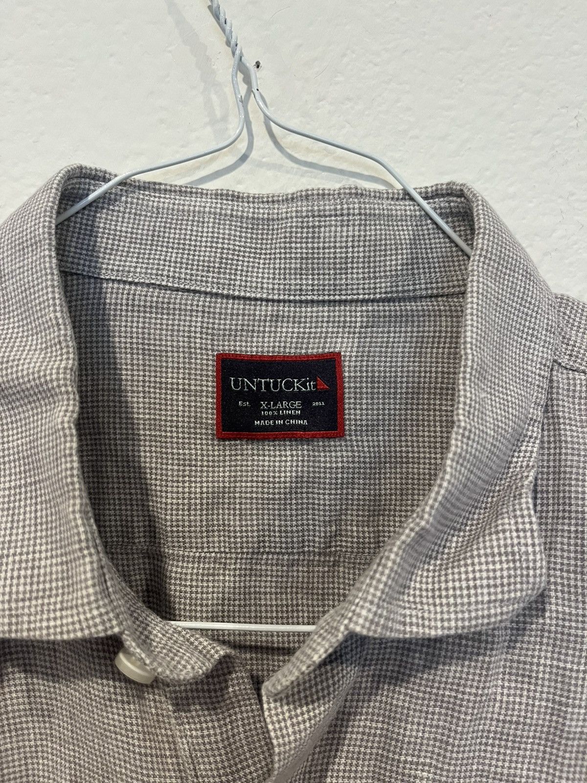 UNTUCKit UNTUCKit Shirt Men’s XL X-Large Grey White Button Up Size US XL / EU 56 / 4 - 2 Thumbnail