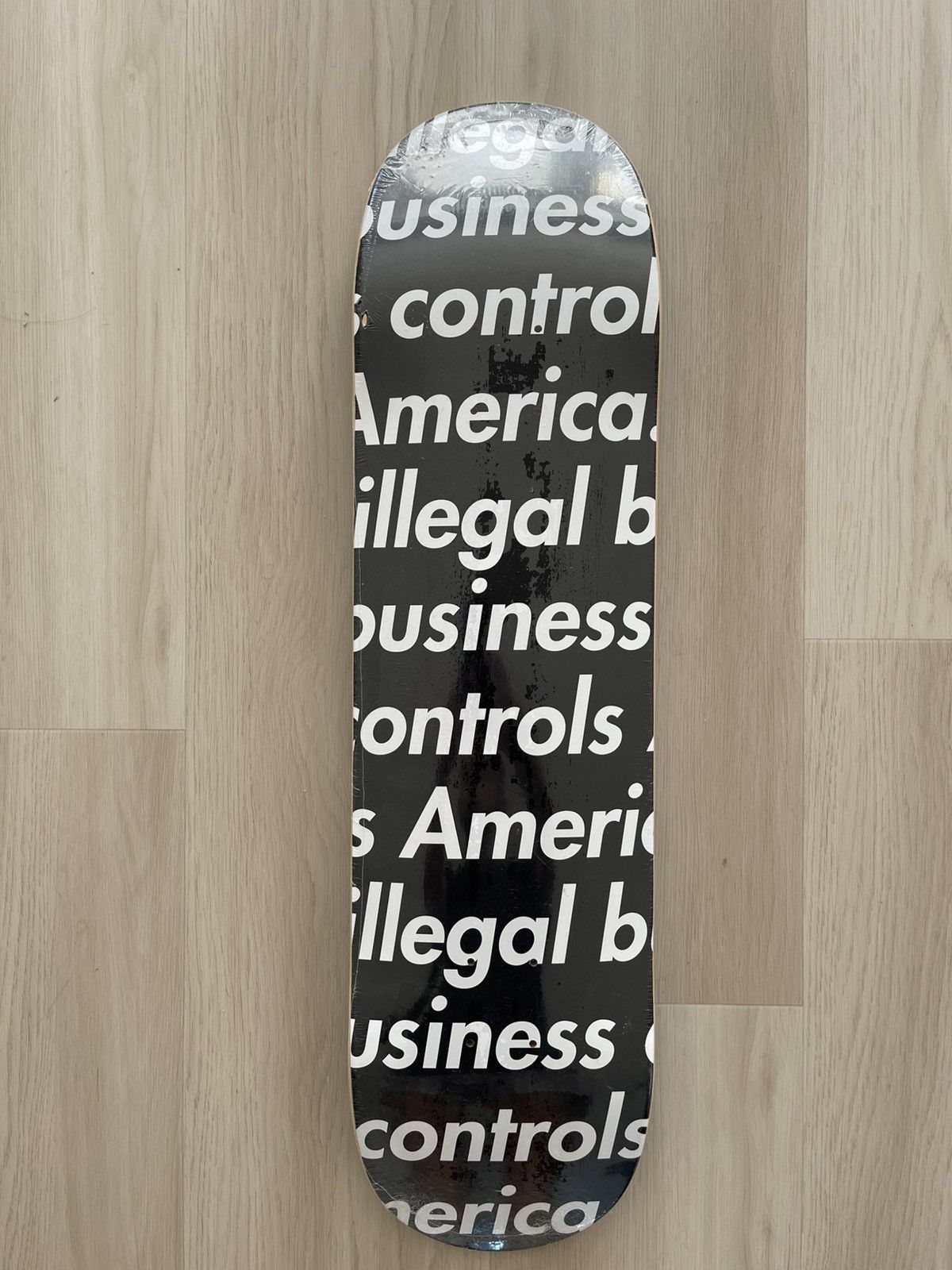 スケートボード Supreme Illegal Business Deck Supreme Illegal Business Skateboard (SS18) - $54