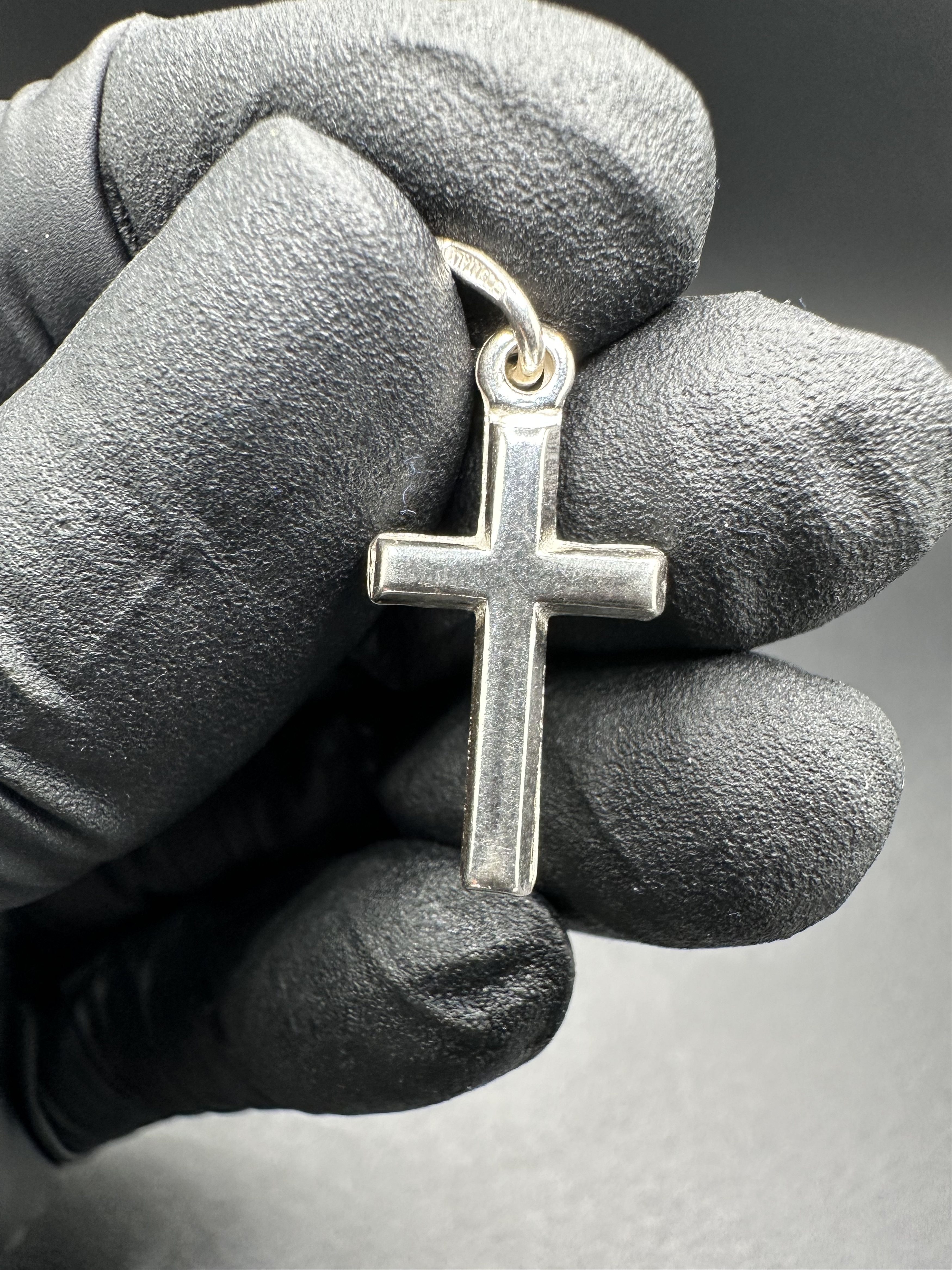 Jewelry SOLID STERLING SILVER .925 CROSS PENDANT Size ONE SIZE - 1 Thumbnail