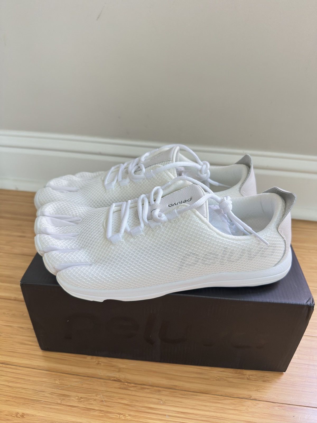Other Peluva Strand Mesh Barefoot Five Toe Shoes White 10.5 Size US 10.5 / EU 43-44 - 3 Thumbnail