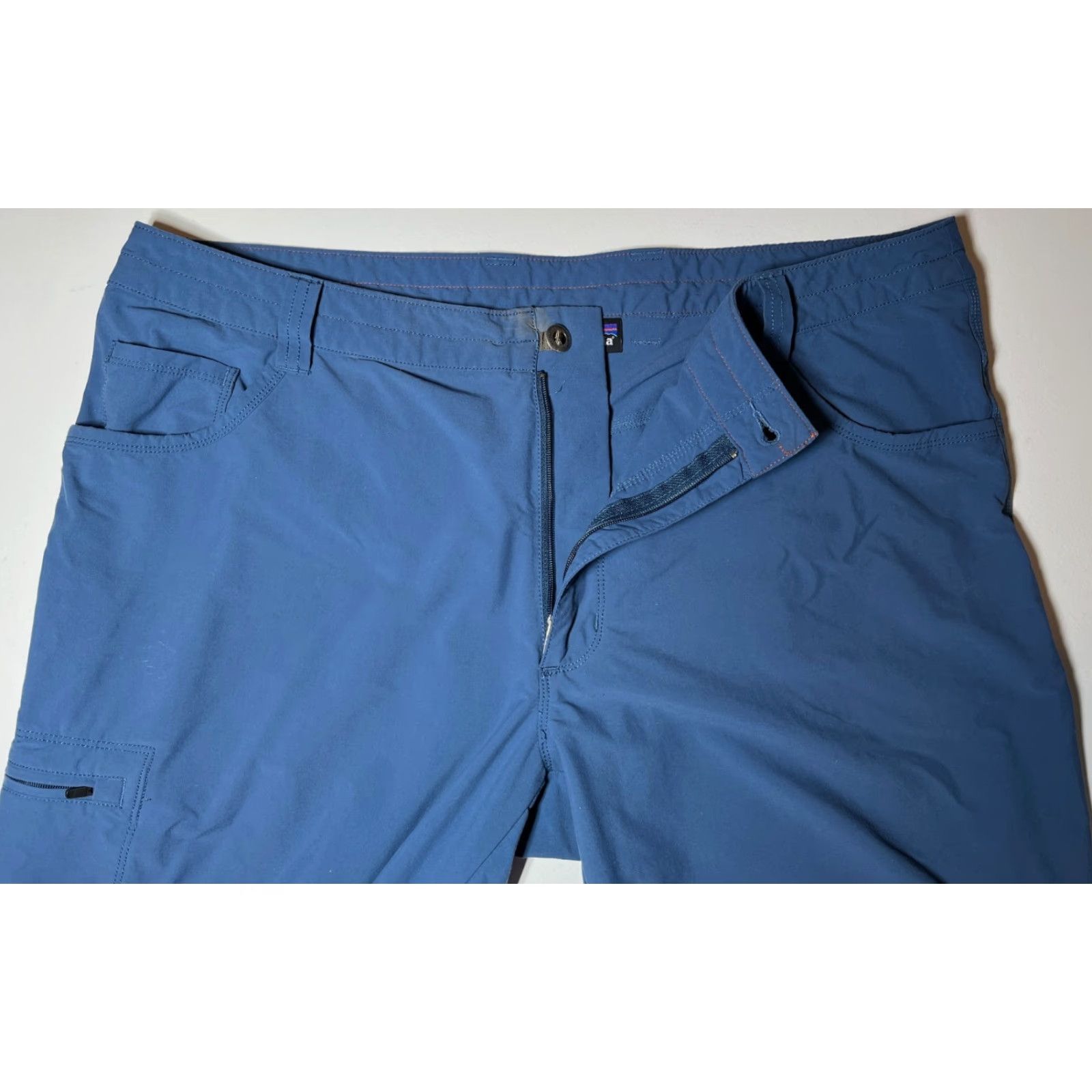 Patagonia Patagonia Men's Quandary Pants 40x30 Regular Blue Solid Hiking Style 55175 Outdoors Lightweight Pockets Men’s Jeans/Activewear Summer Spring Fall Size US 40 / EU 56 - 5 Thumbnail