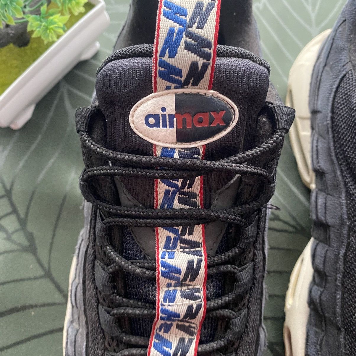 Nike Nike Air Max 95 Black Size UK 9 Size US 9 / EU 42 - 7 Thumbnail