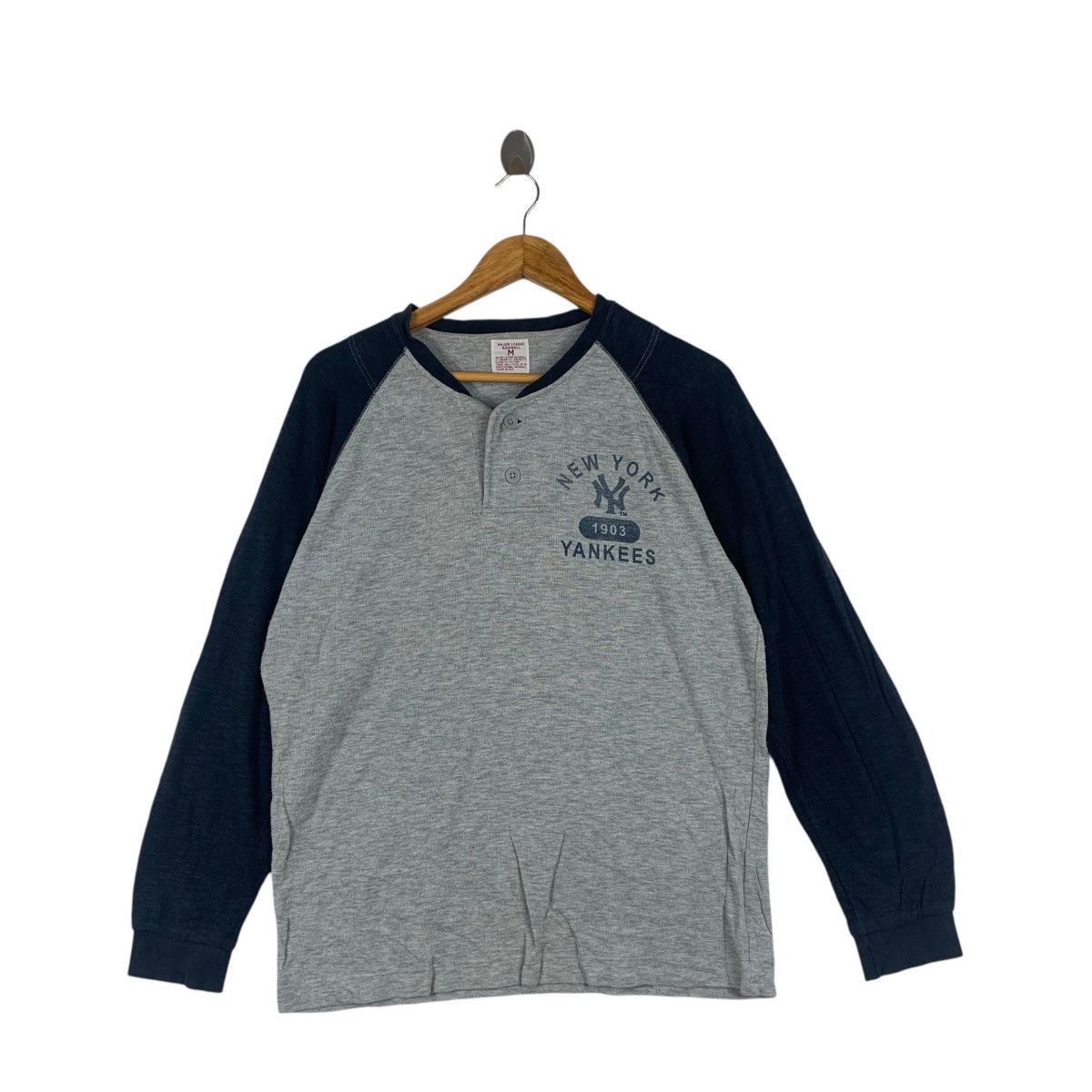 Uniqlo MLB x UNIQLO YANKEES New York Baseball Tee Shirt Top Size M / US 6-8 / IT 42-44 - 1 Thumbnail