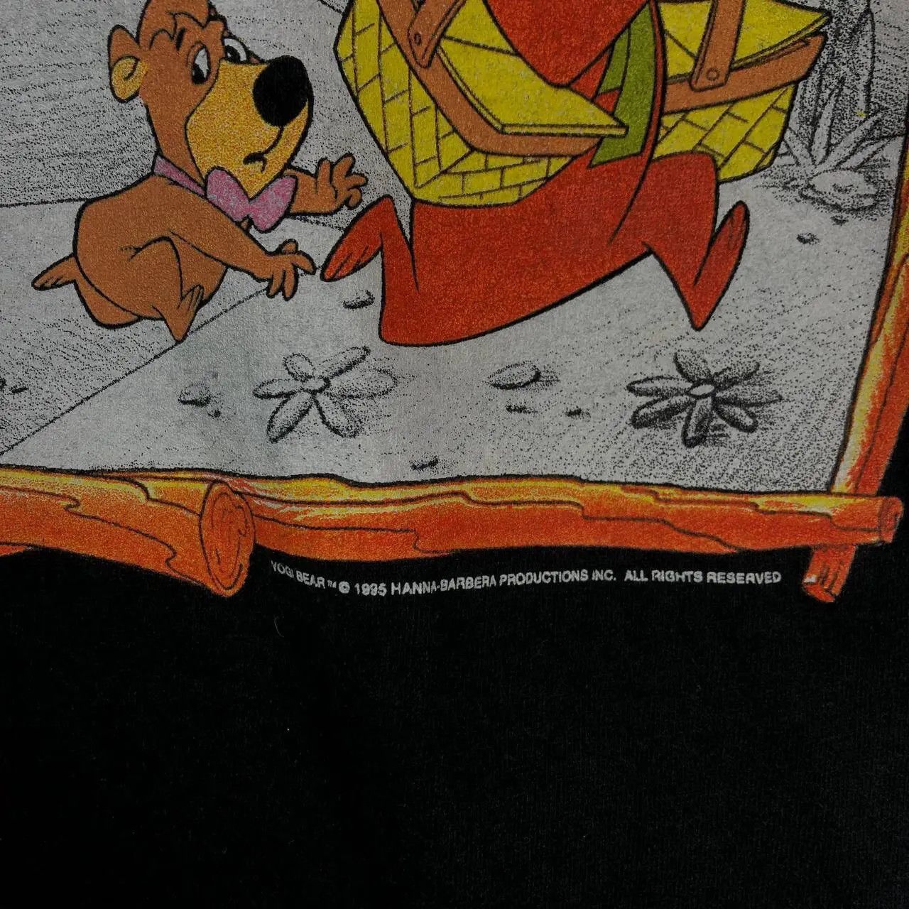 Disney × Vintage Vtg 1995 YOGI BEAR Hanna Barbera Universal Studio Comic Size US XS / EU 42 / 0 - 5 Thumbnail