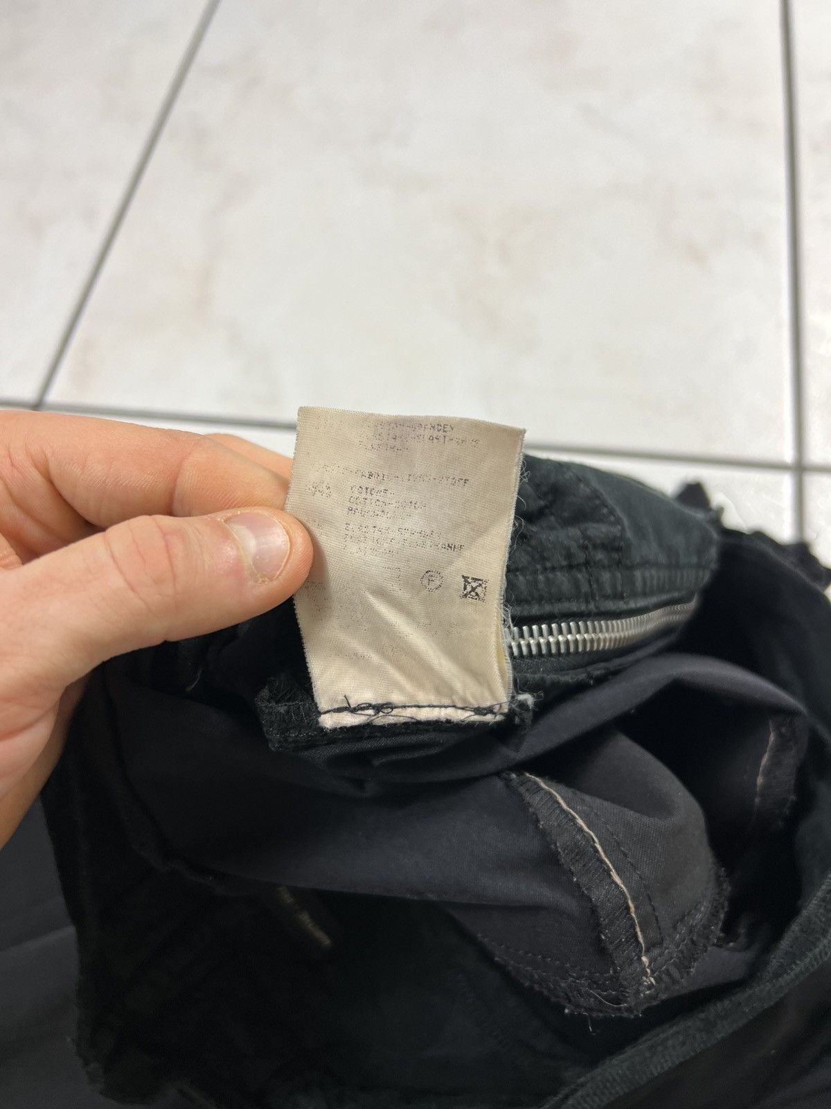 Marithe + Francois Girbaud Marithe + Francois Girbaud nylon y2k cargo pocket zip pants Size 27" / US 4 / IT 40 - 25 Thumbnail
