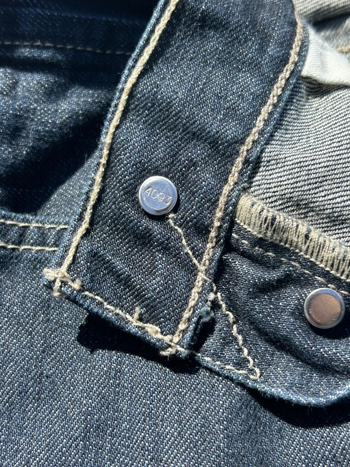 Levi's Levi’s Distressed Dark Blue 501’s Size US 29 - 7 Thumbnail