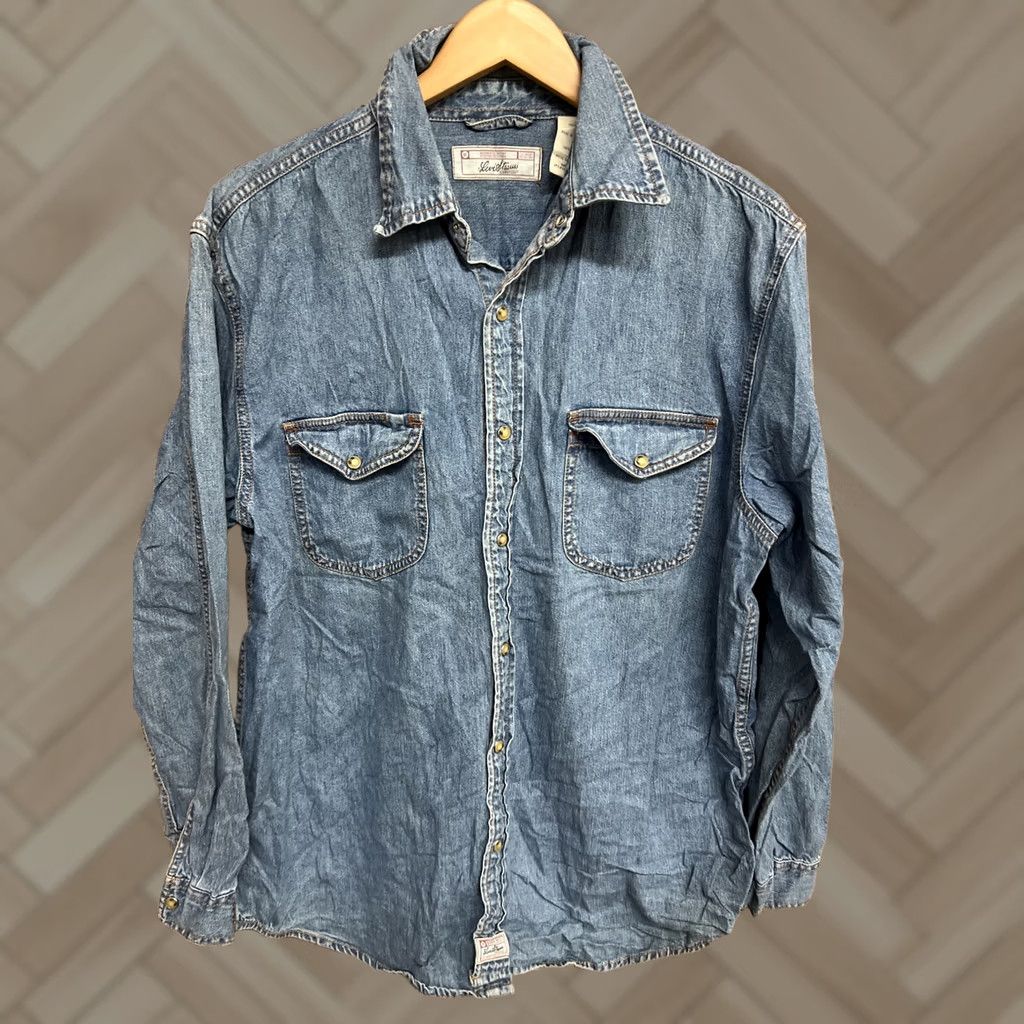 Vintage Levi’s Signature Levi Strauss Shirt Mens Small Blue Denim Pearl Snap T30 Button-Up Tailored Regular Fit 100% Cotton Size US M / EU 48-50 / 2 - 1 Thumbnail