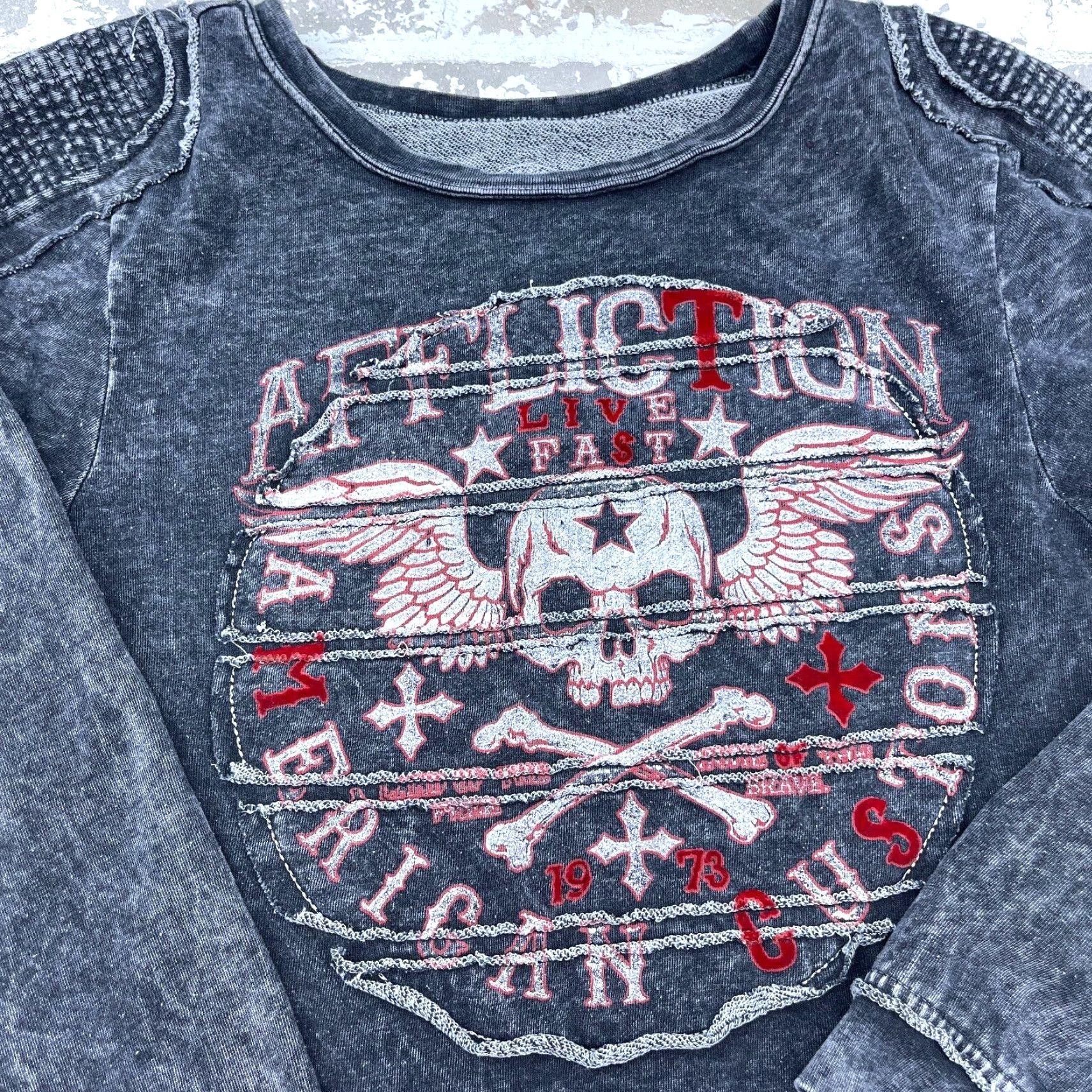 Affliction VINTAGE Affliction Sweatshirt Women Large Black Crew Neck Fleece Pullover Casual Fall Winter 90s Punk Graphic Print Size L / US 10 / IT 46 - 2 Thumbnail