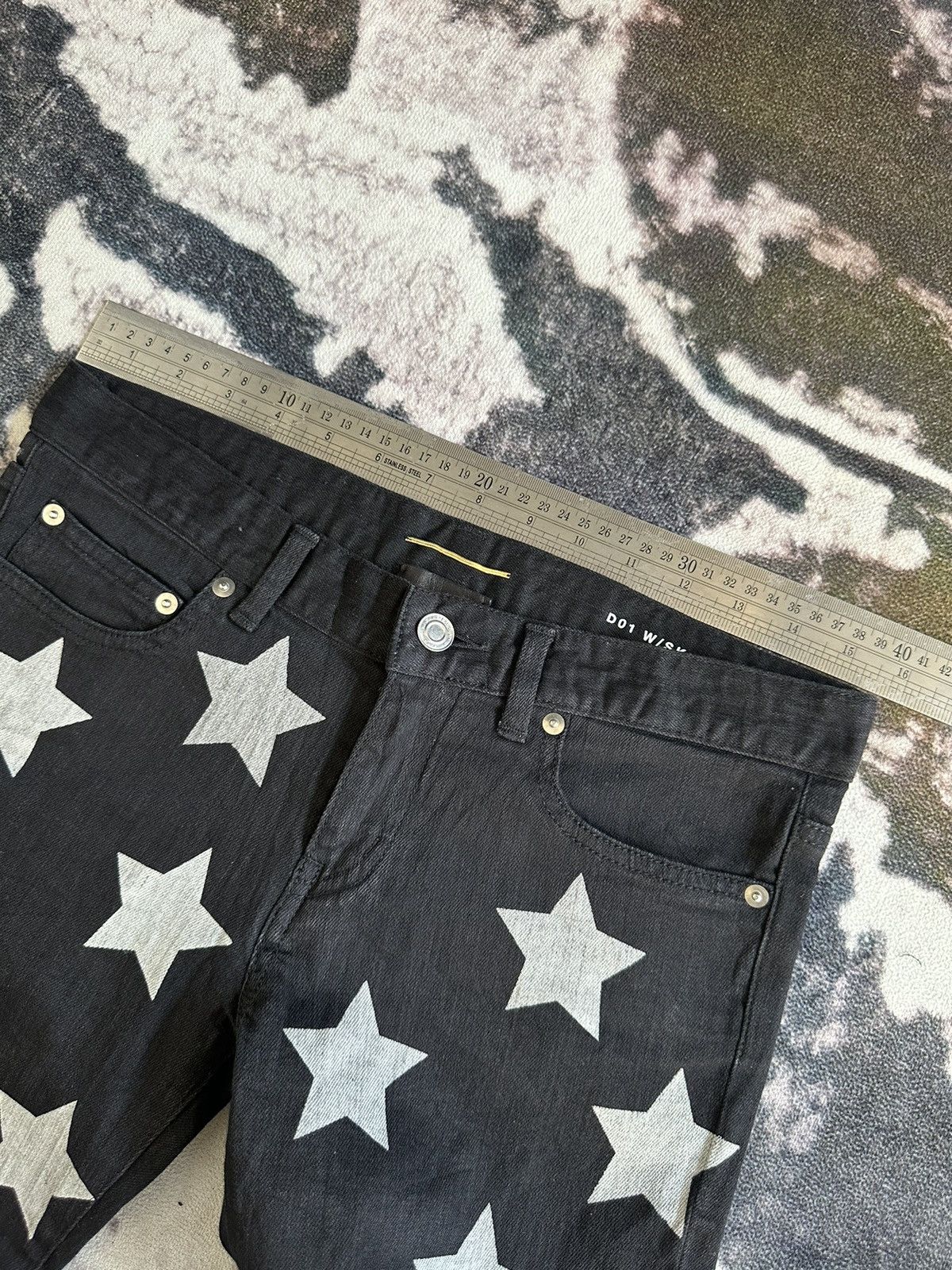 Hedi Slimane × Saint Laurent Paris 2015 Saint Laurent Paris star overprint slim denim Size US 31 - 8 Thumbnail