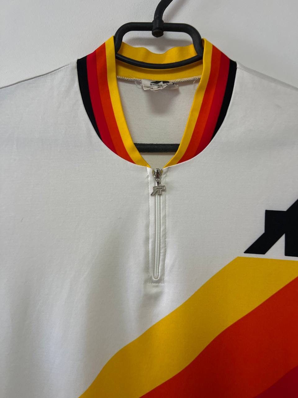 Other Assos Cycling Jersey Bicycle Shirt Switzerland Bike XLG Size US XL / EU 56 / 4 - 5 Thumbnail